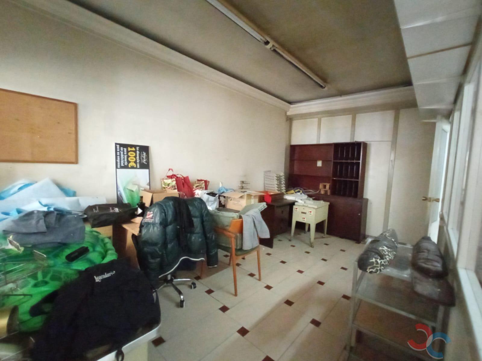 Venta de local comercial en Pontevedra