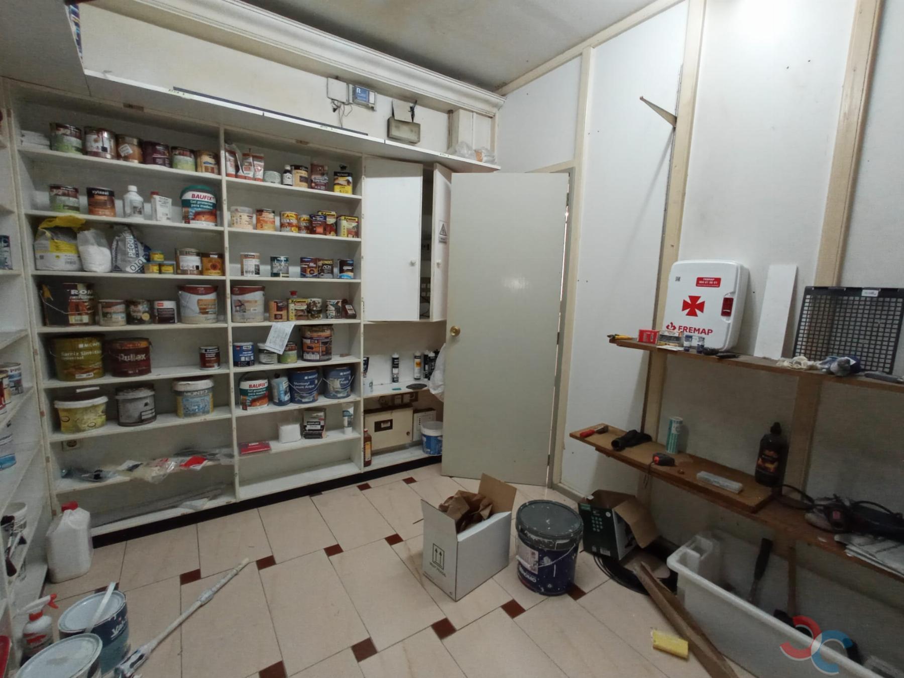 Venta de local comercial en Pontevedra