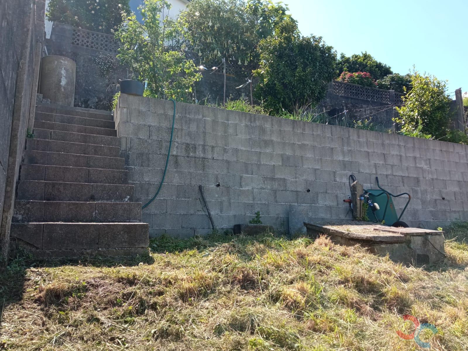 For sale of land in Marín