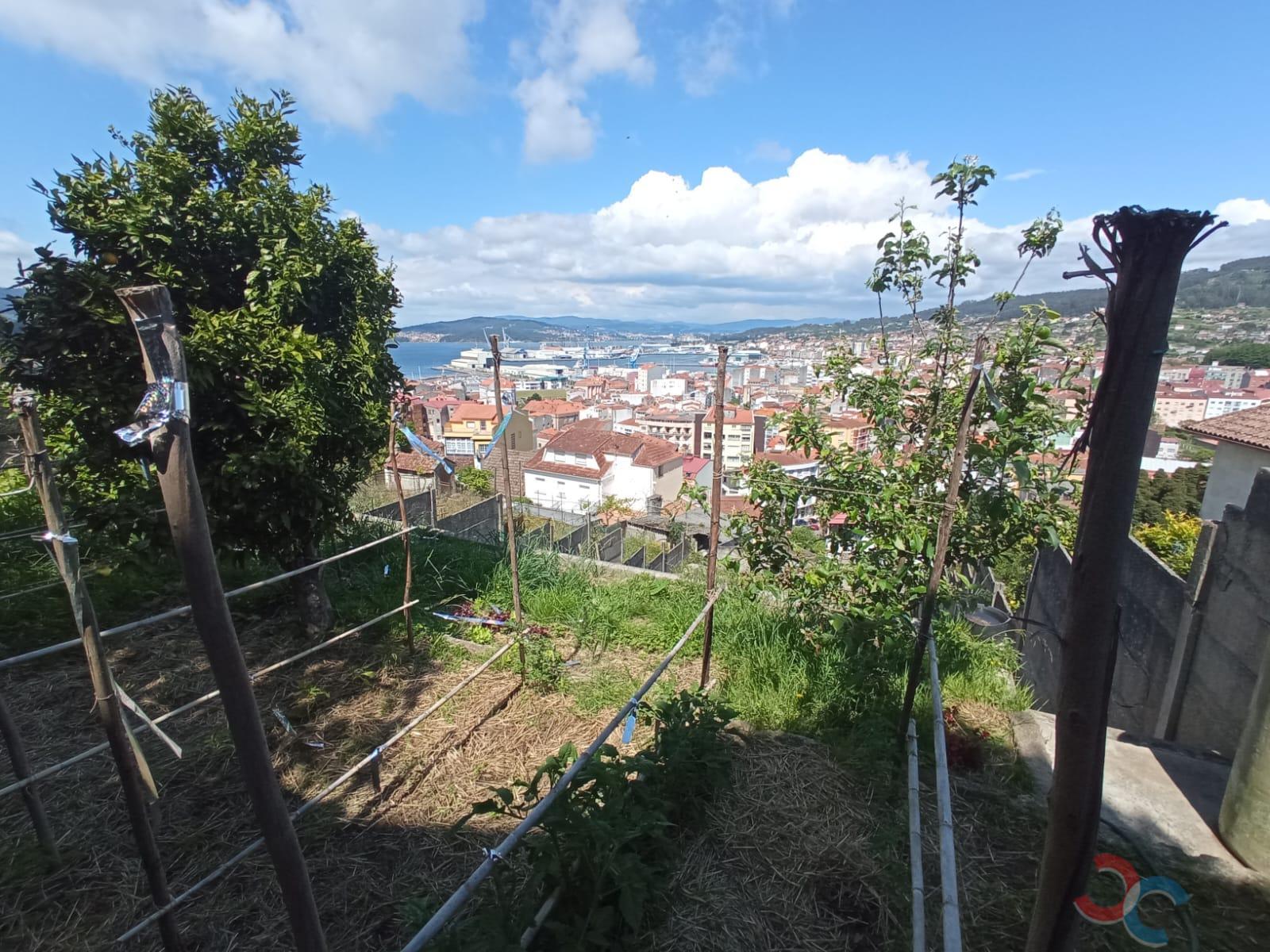 For sale of land in Marín