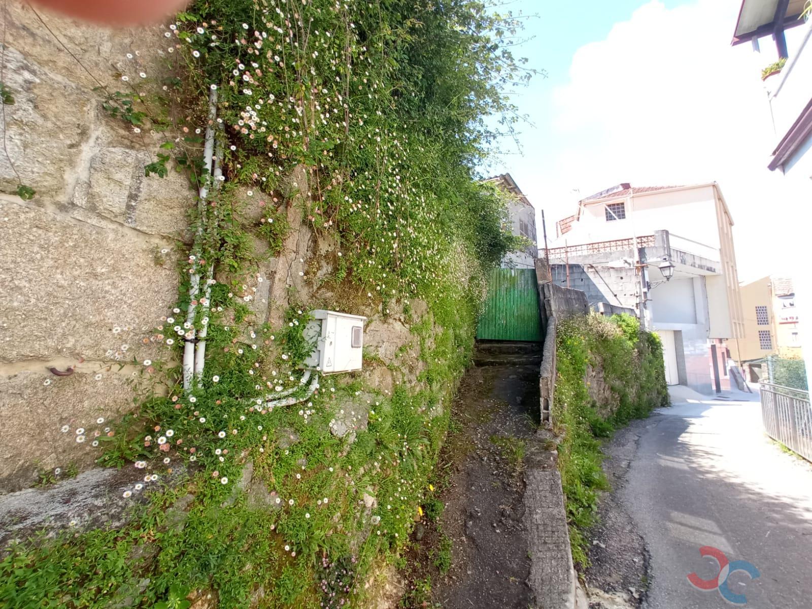 For sale of land in Marín