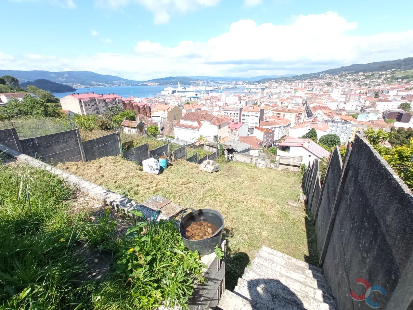 For sale of land in Marín