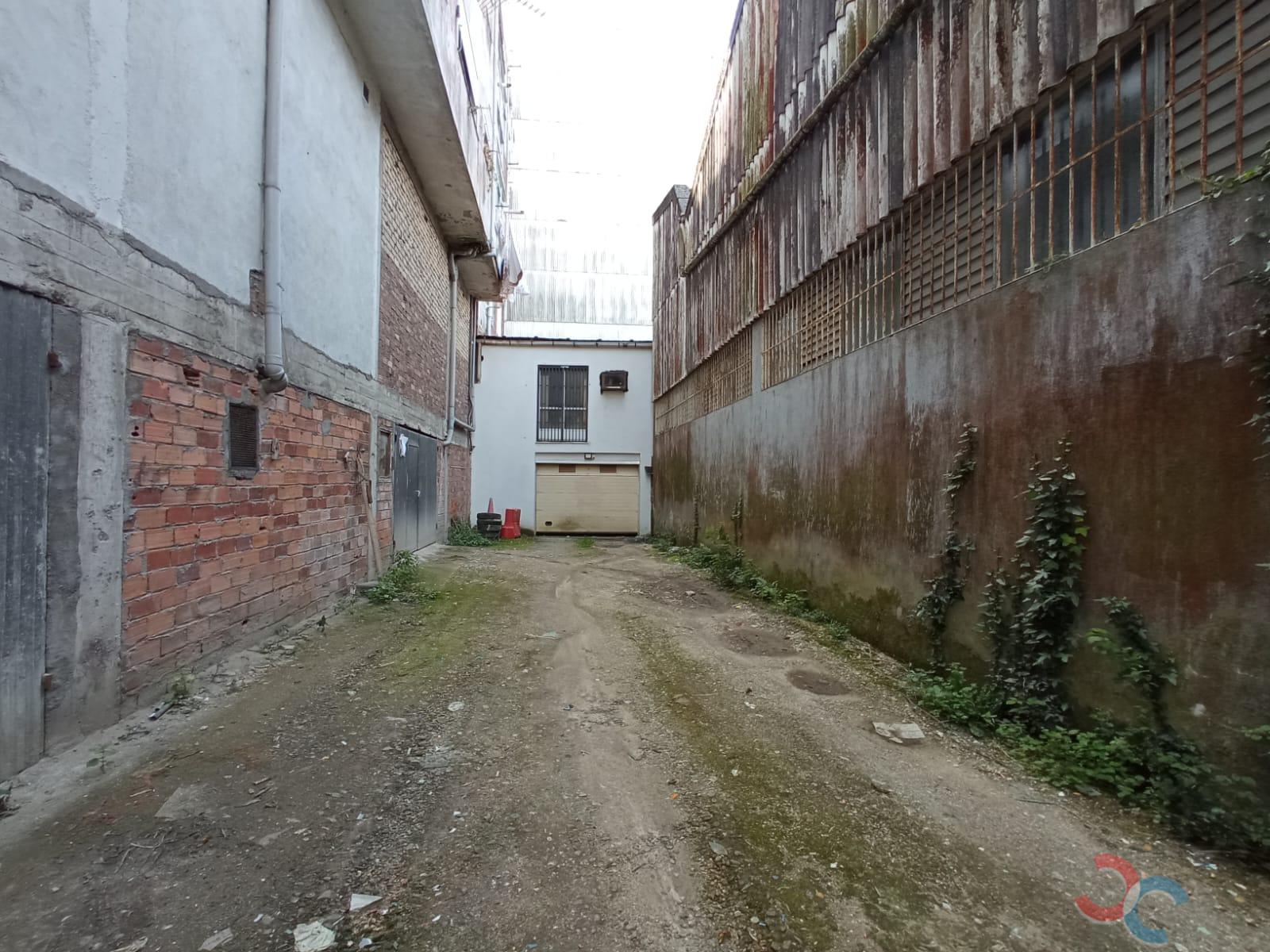 For sale of garage in Pontevedra
