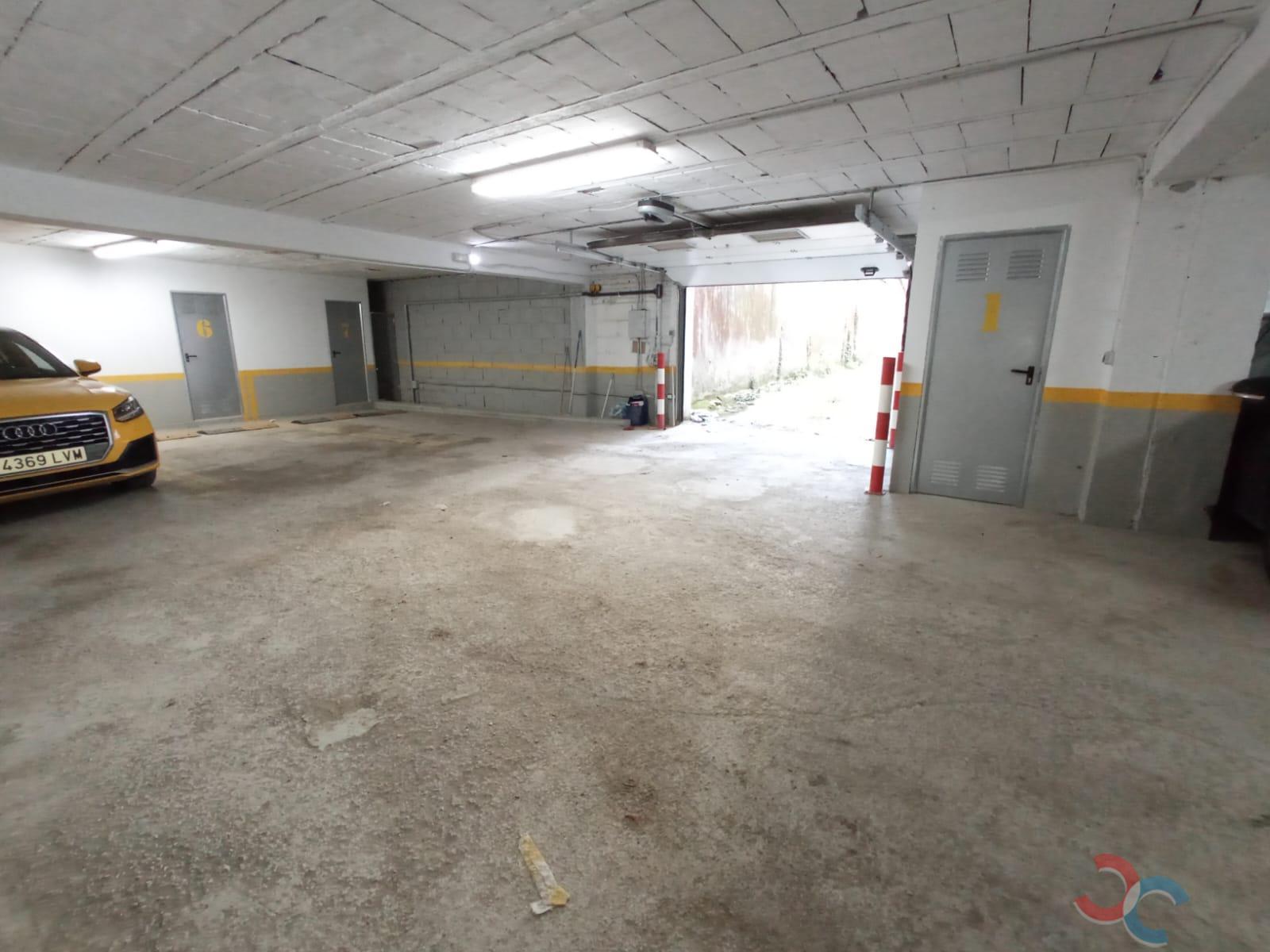For sale of garage in Pontevedra