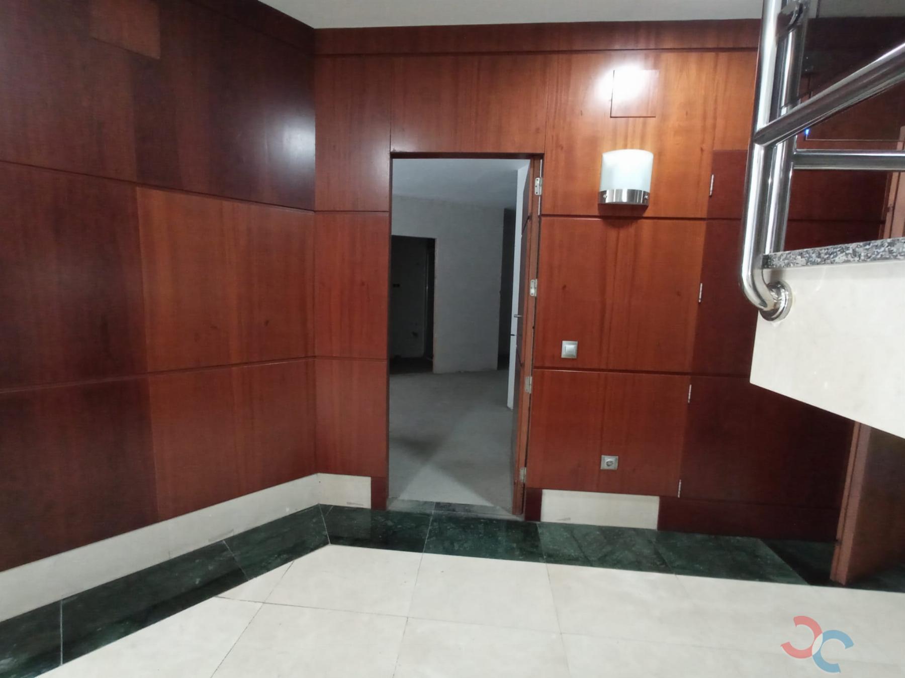 For sale of commercial in Marín