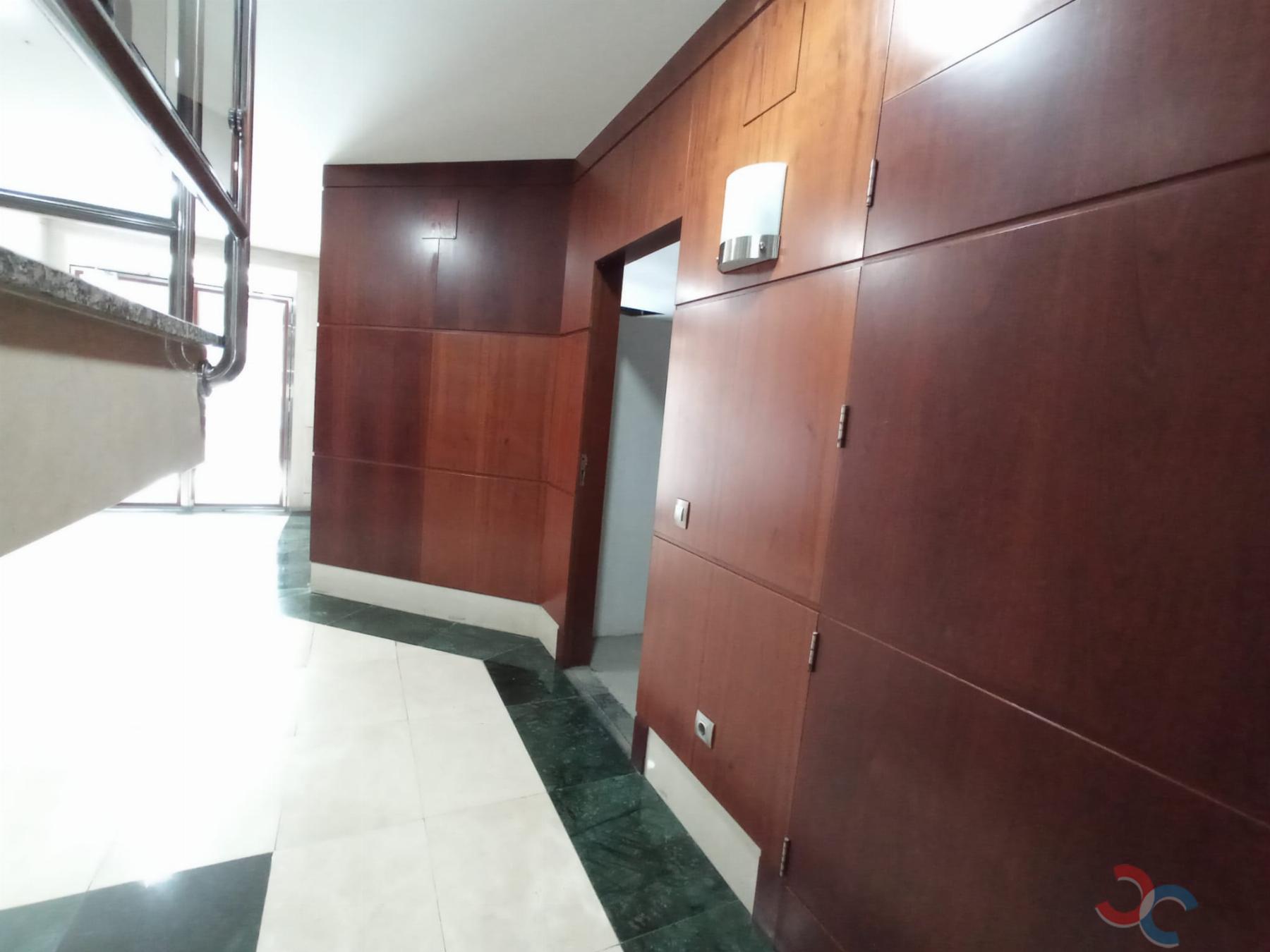 For sale of commercial in Marín