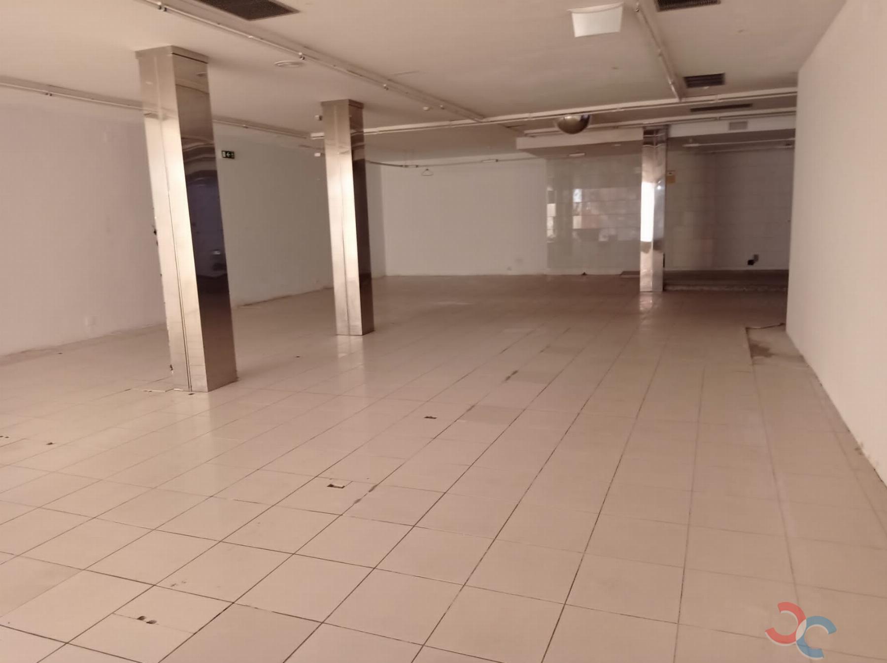 For rent of commercial in Marín