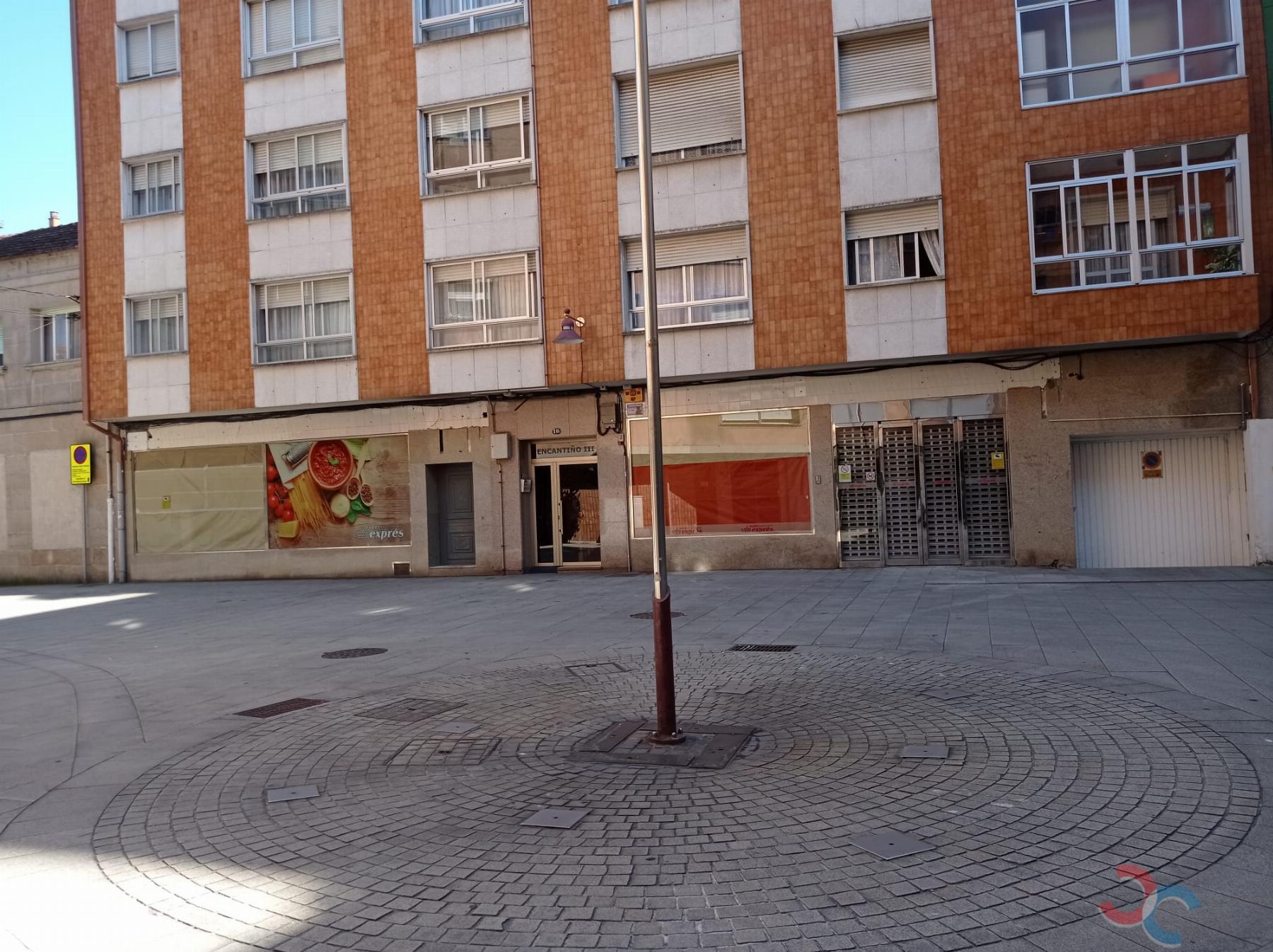 For rent of commercial in Marín