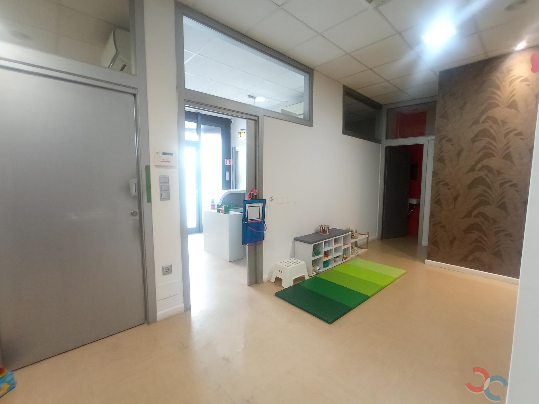 For sale of commercial in Marín