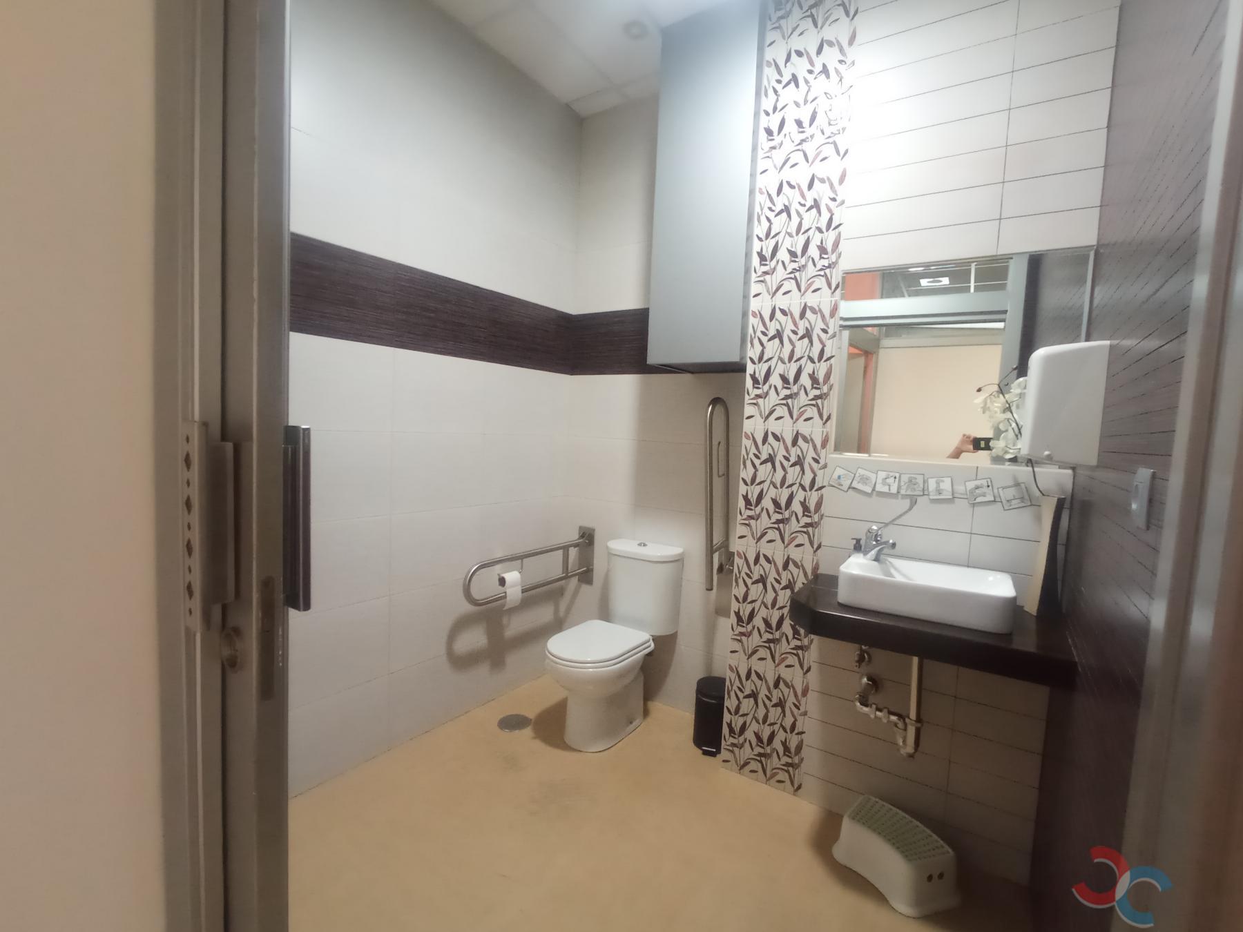 For sale of commercial in Marín
