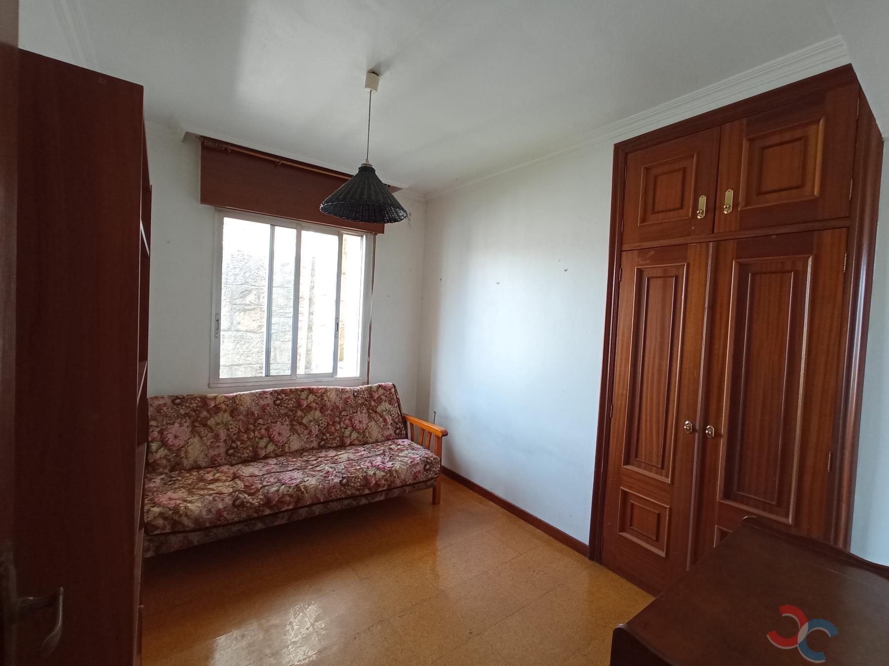 For sale of flat in Pontevedra