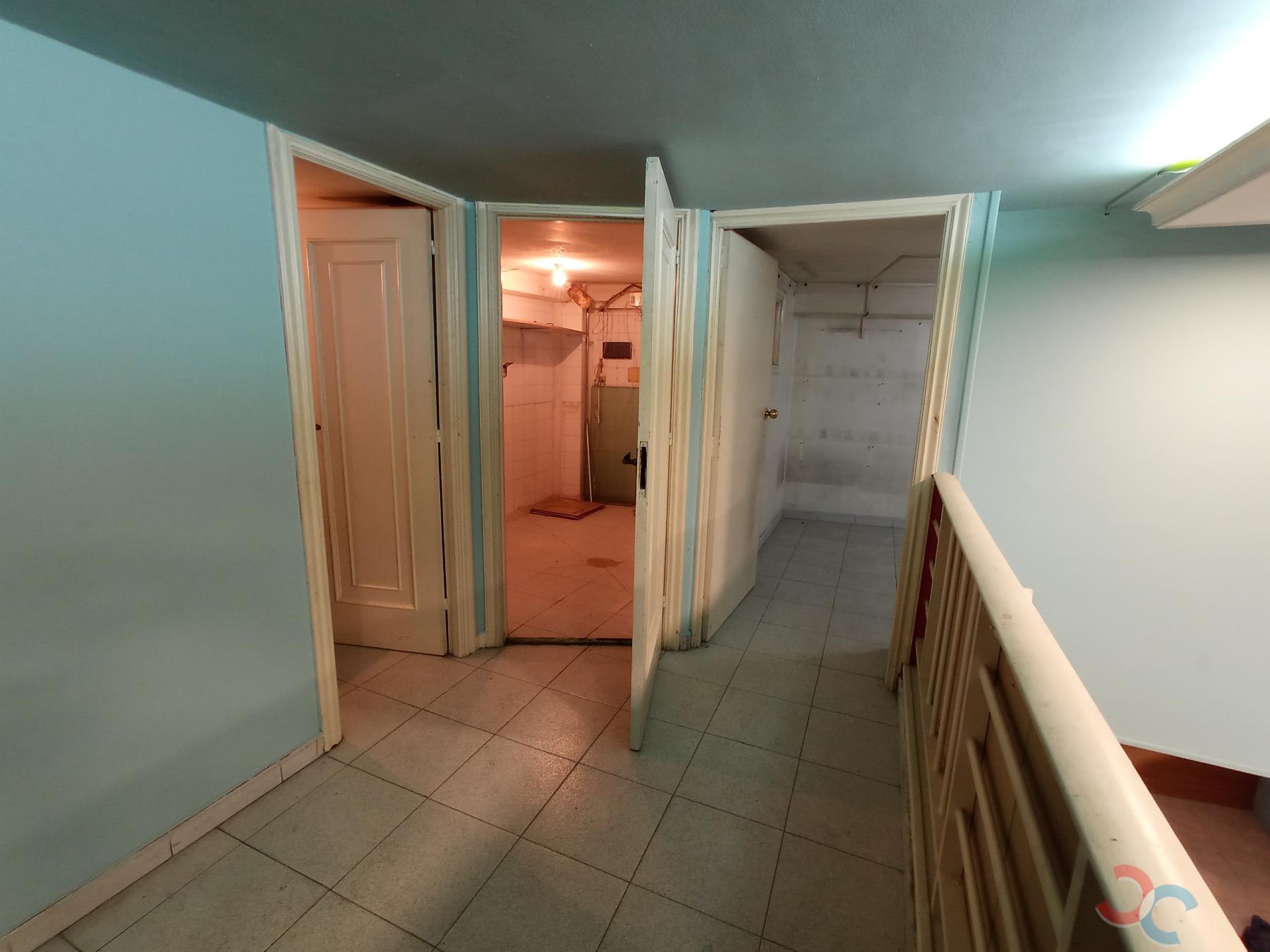 For rent of commercial in Marín