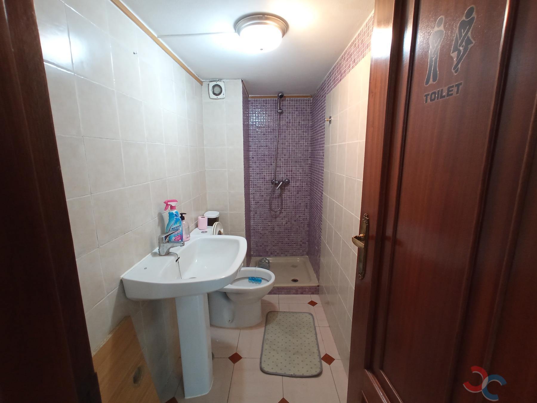 Venta de local comercial en Marín