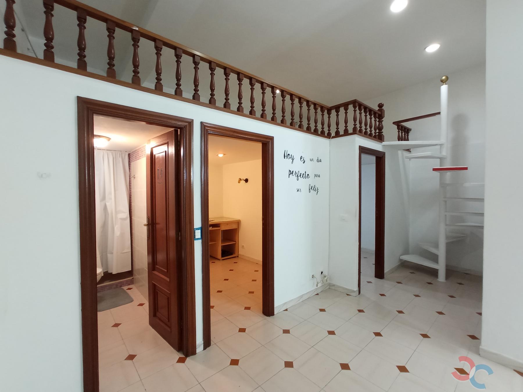 Venta de local comercial en Marín