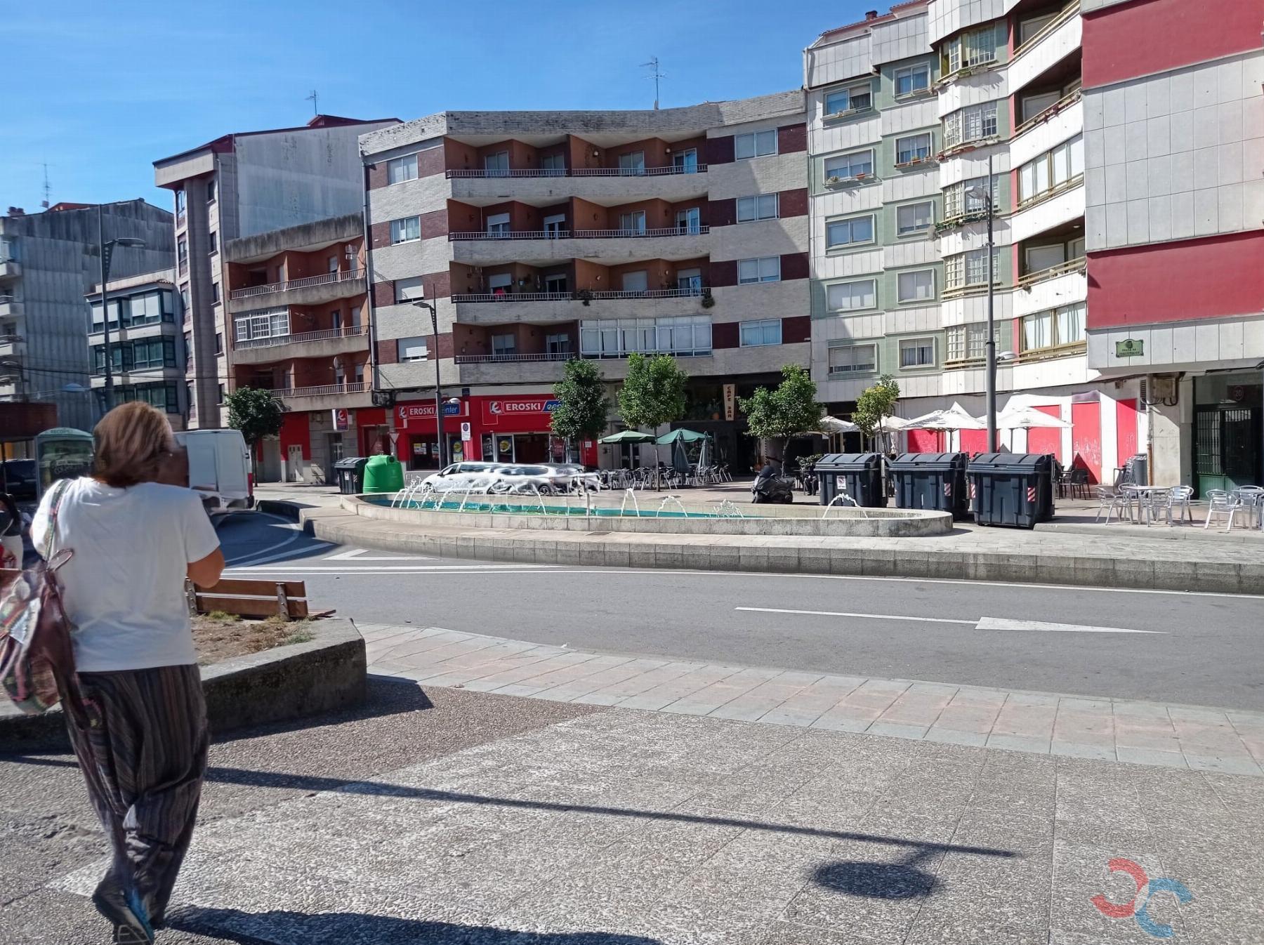 Venda de local comercial em Marín