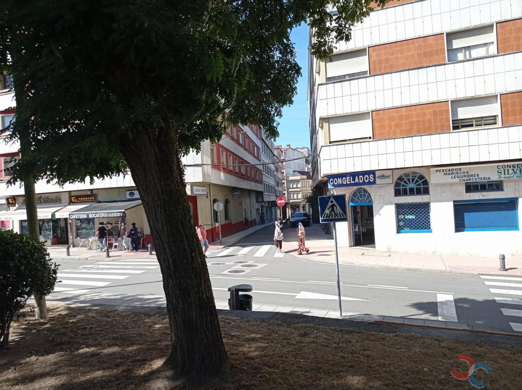 Venda de local comercial em Marín