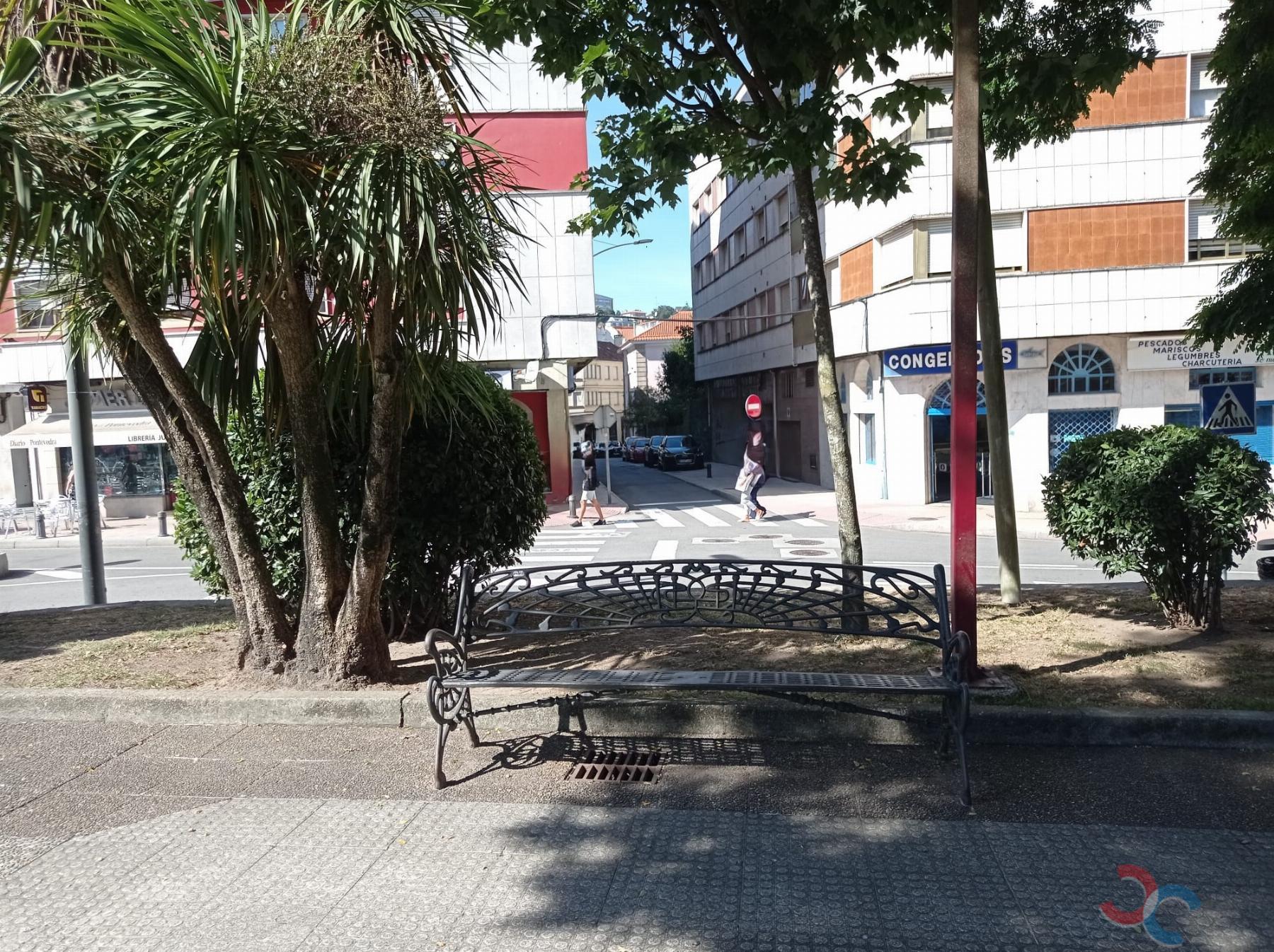 Venda de local comercial em Marín
