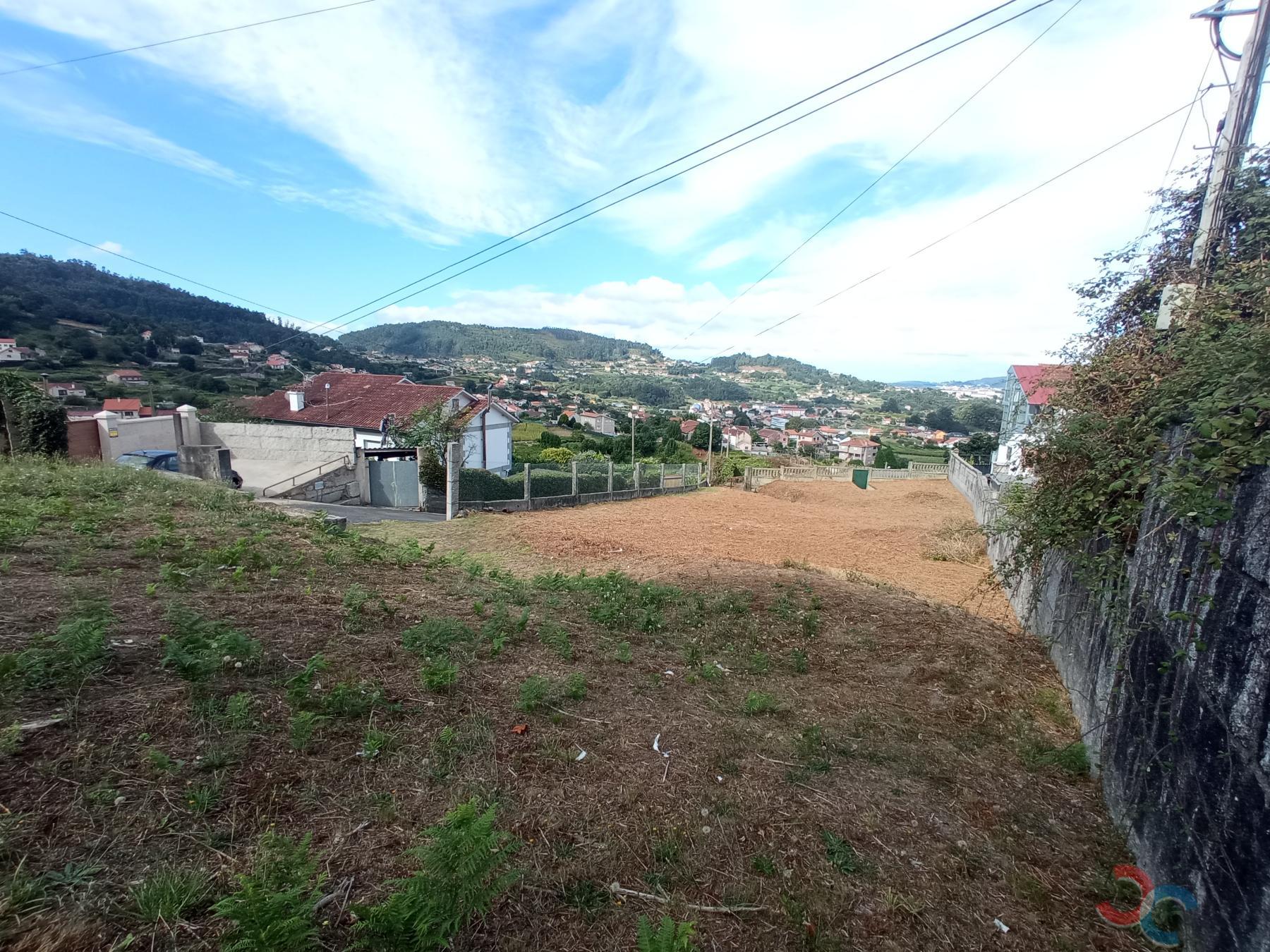 For sale of land in Marín