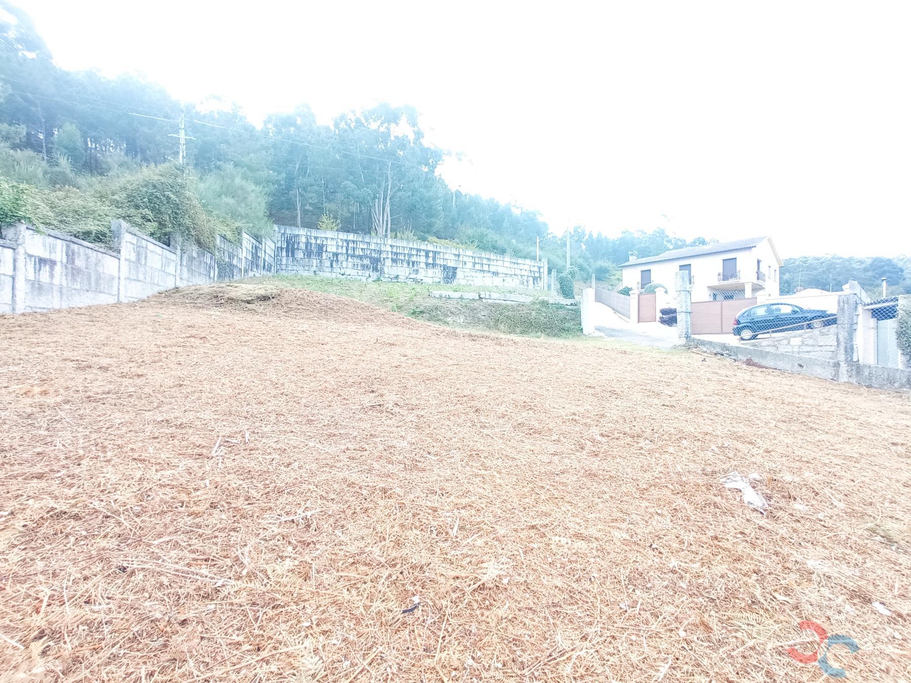 For sale of land in Marín
