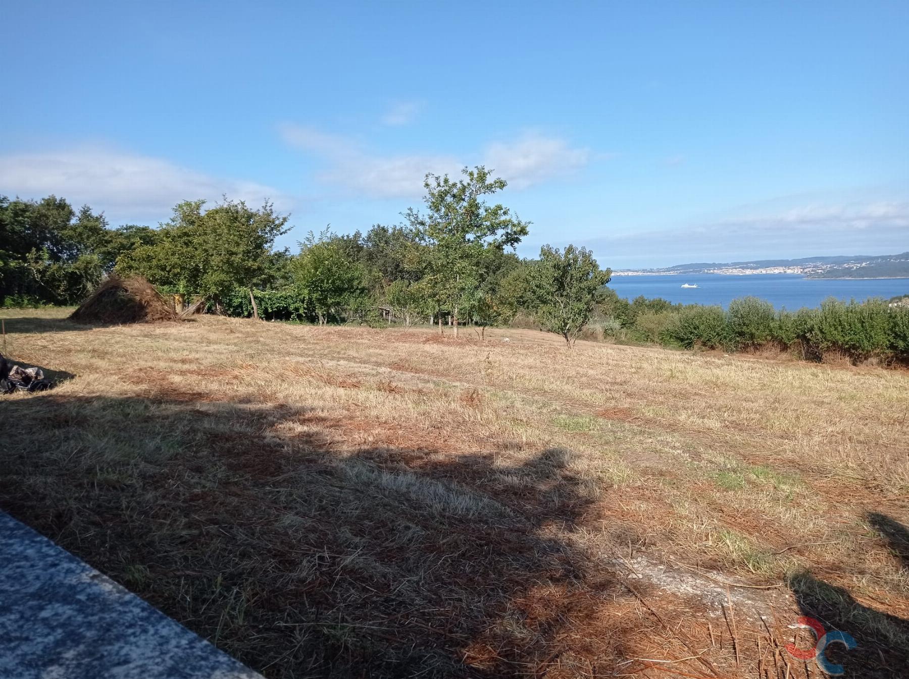 Venta de terreno en Marín