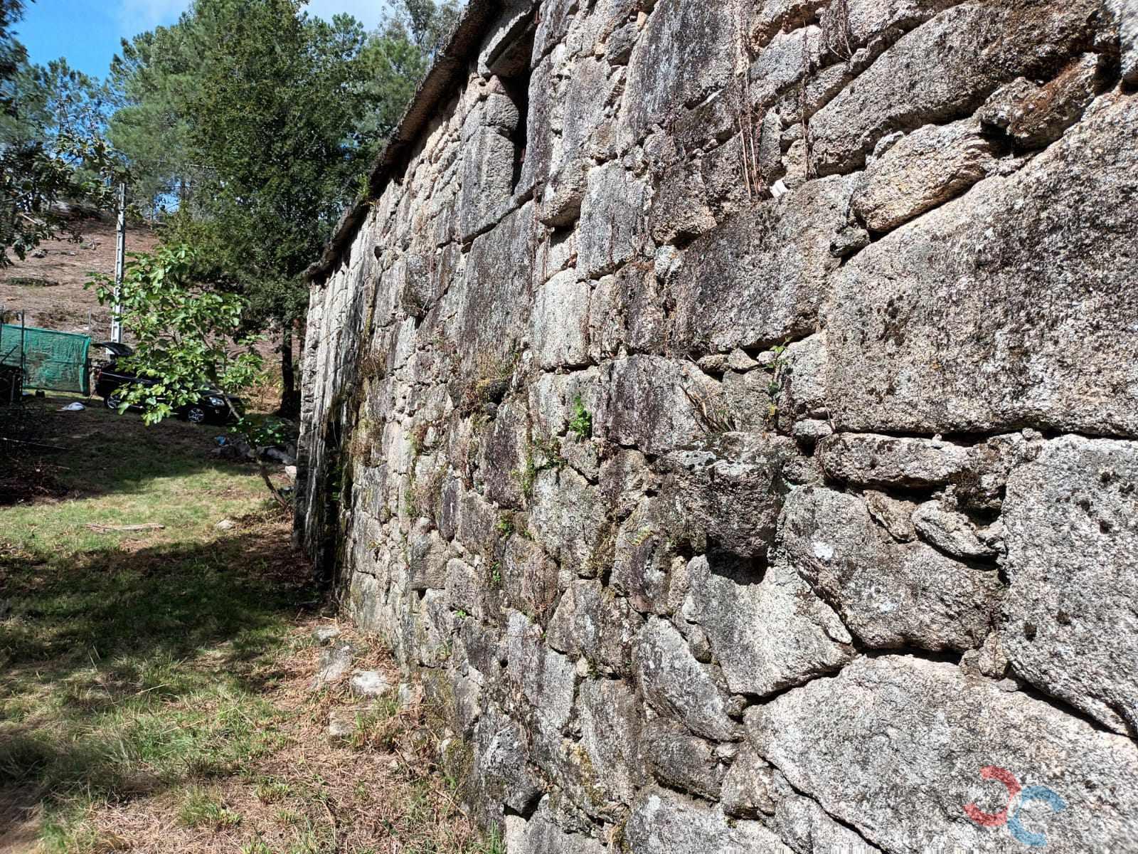 Venda de casa em Ponte Caldelas