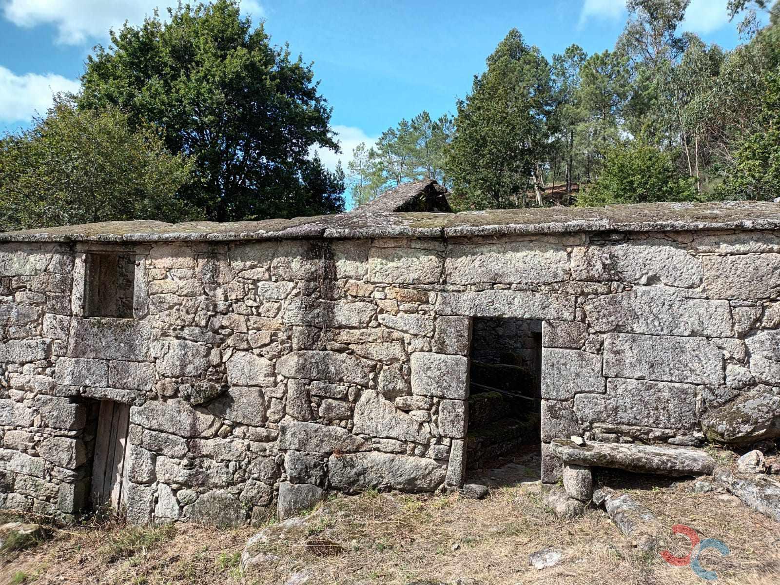 Venda de casa em Ponte Caldelas