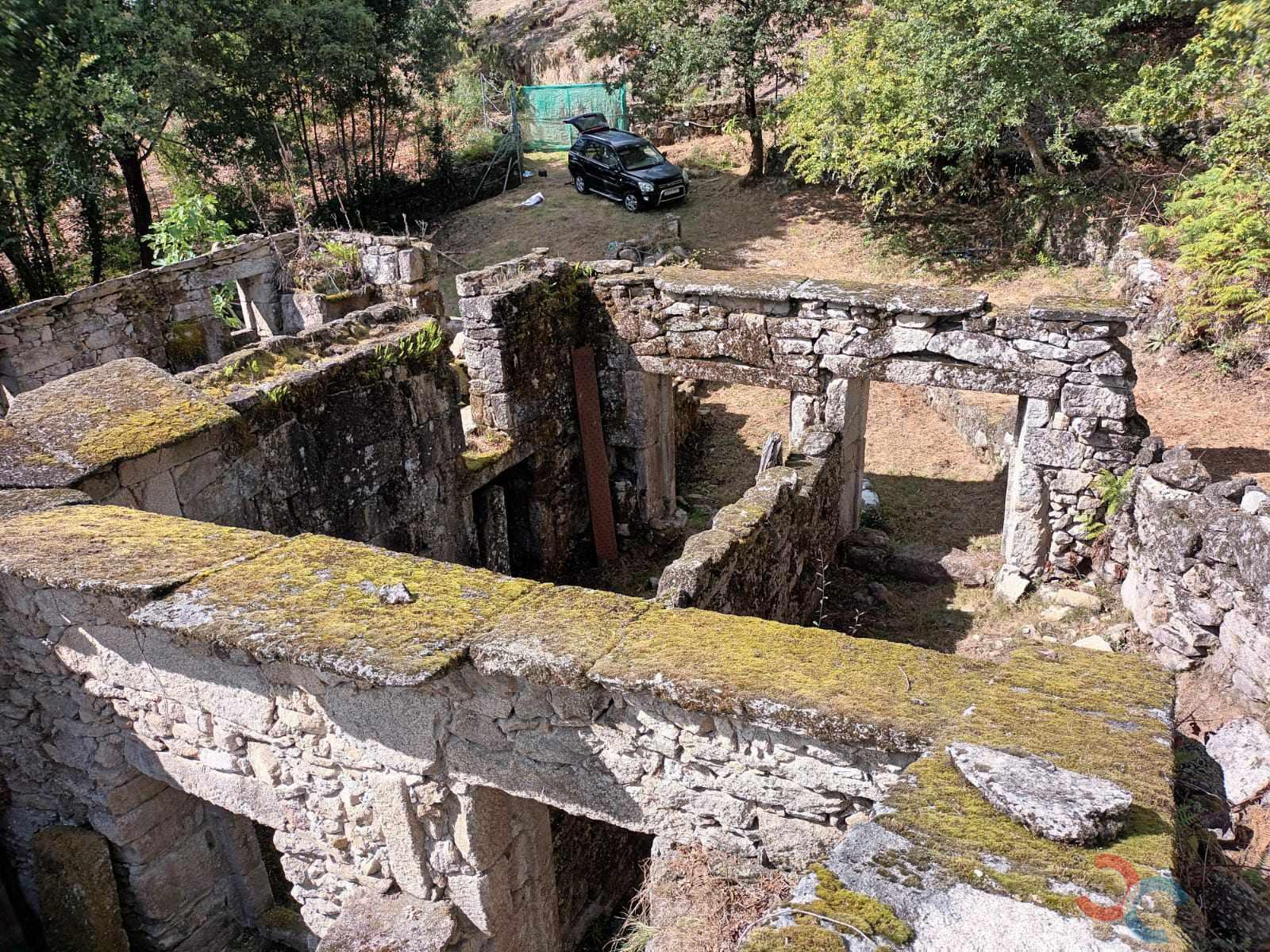 Venda de casa em Ponte Caldelas