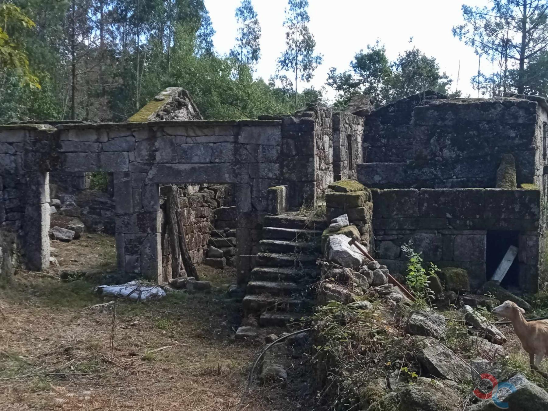Venda de casa em Ponte Caldelas