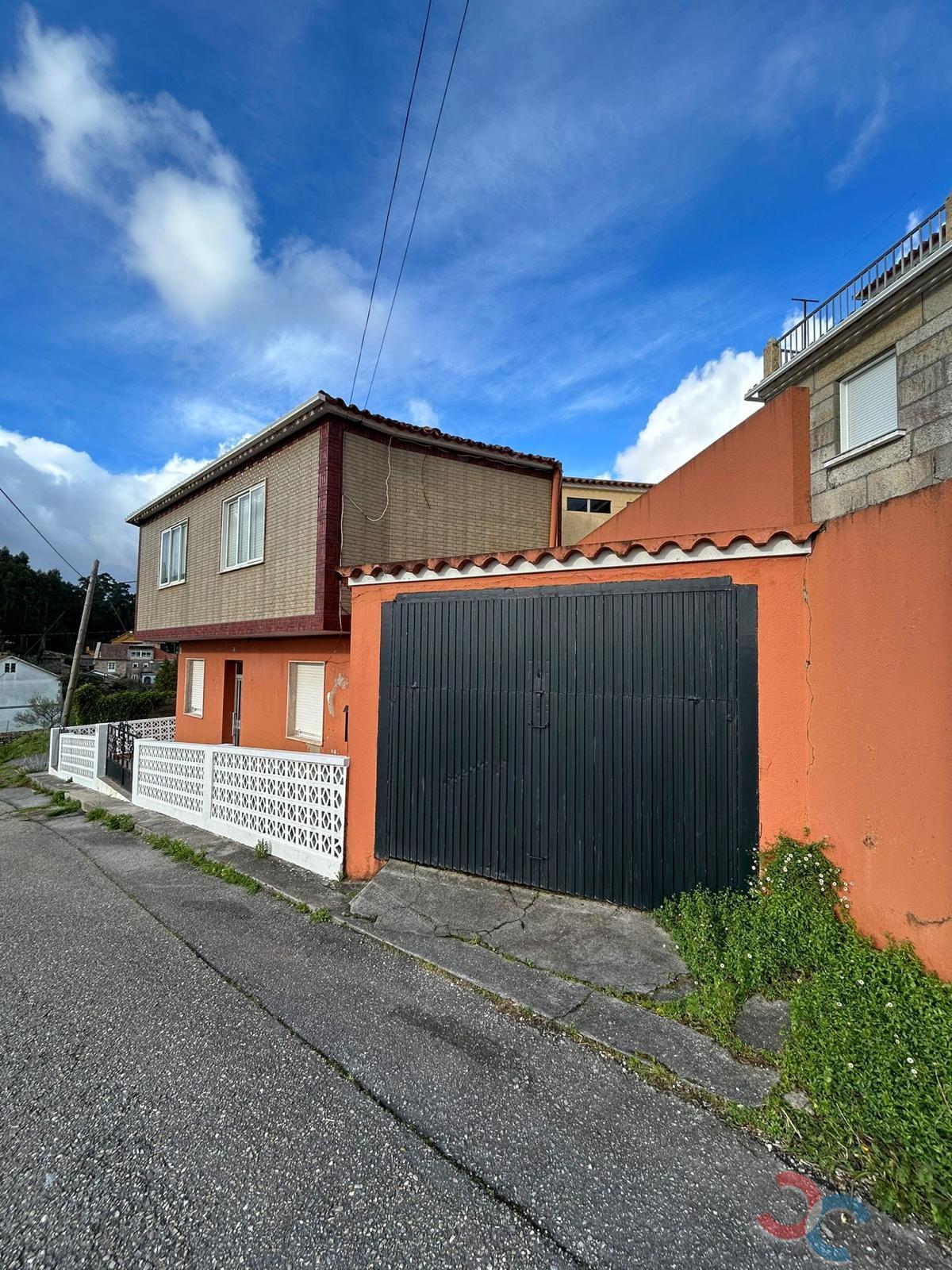 Venda de casa em Marín