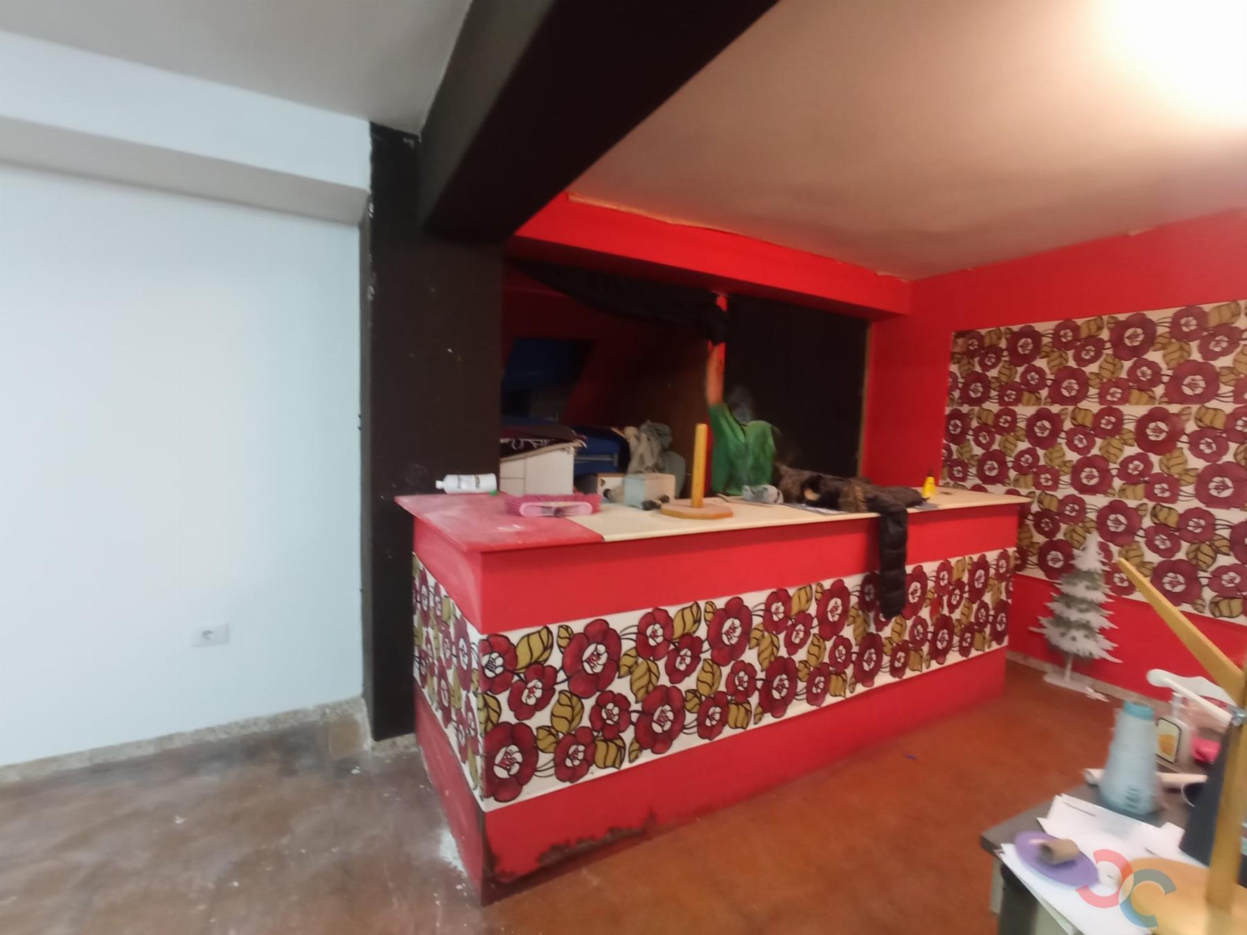 Venta de local comercial en Marín