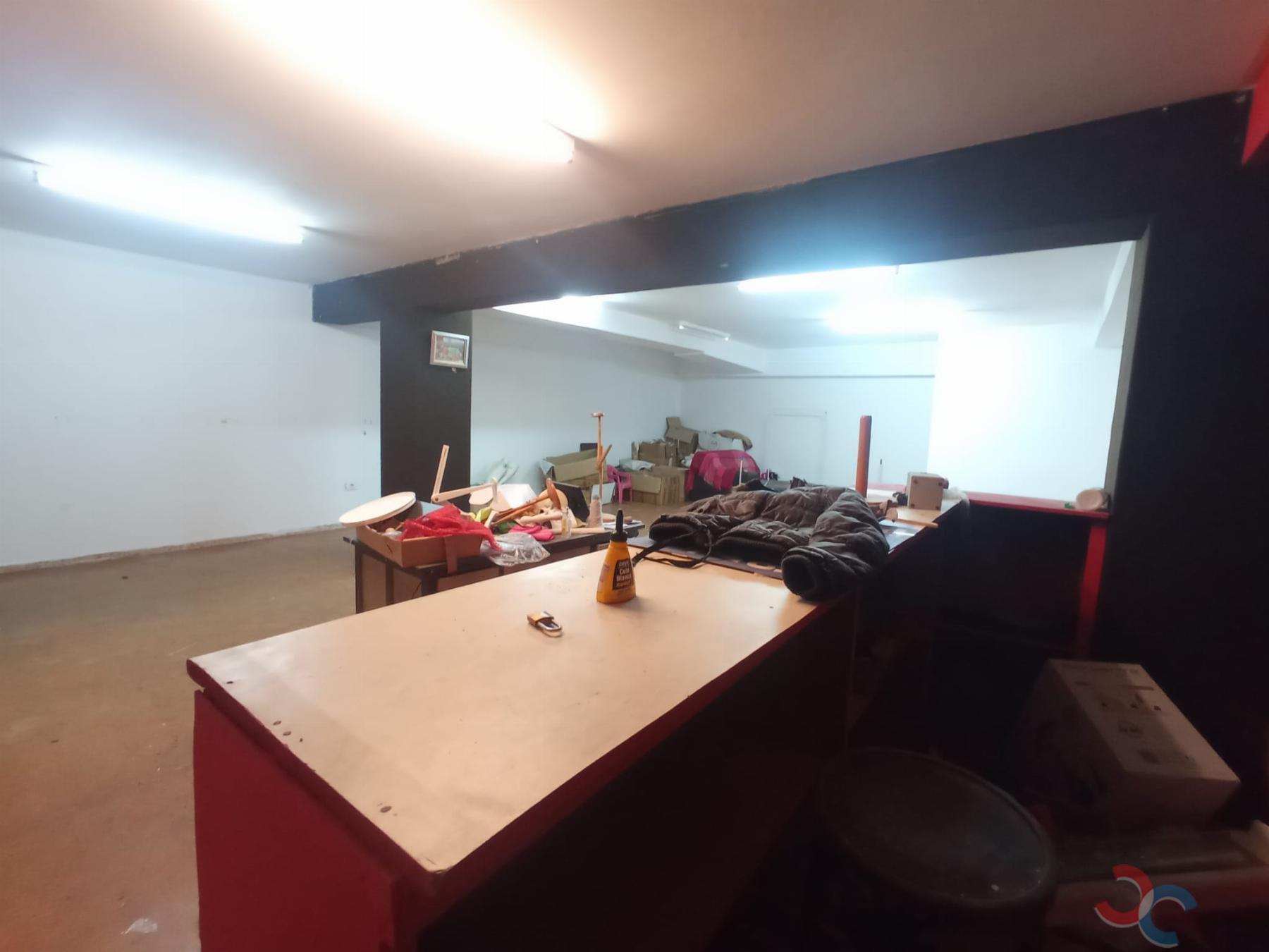 Venta de local comercial en Marín