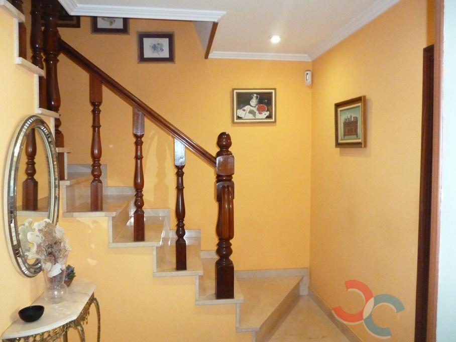 For sale of chalet in Pontevedra