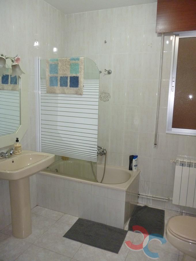 For sale of chalet in Pontevedra