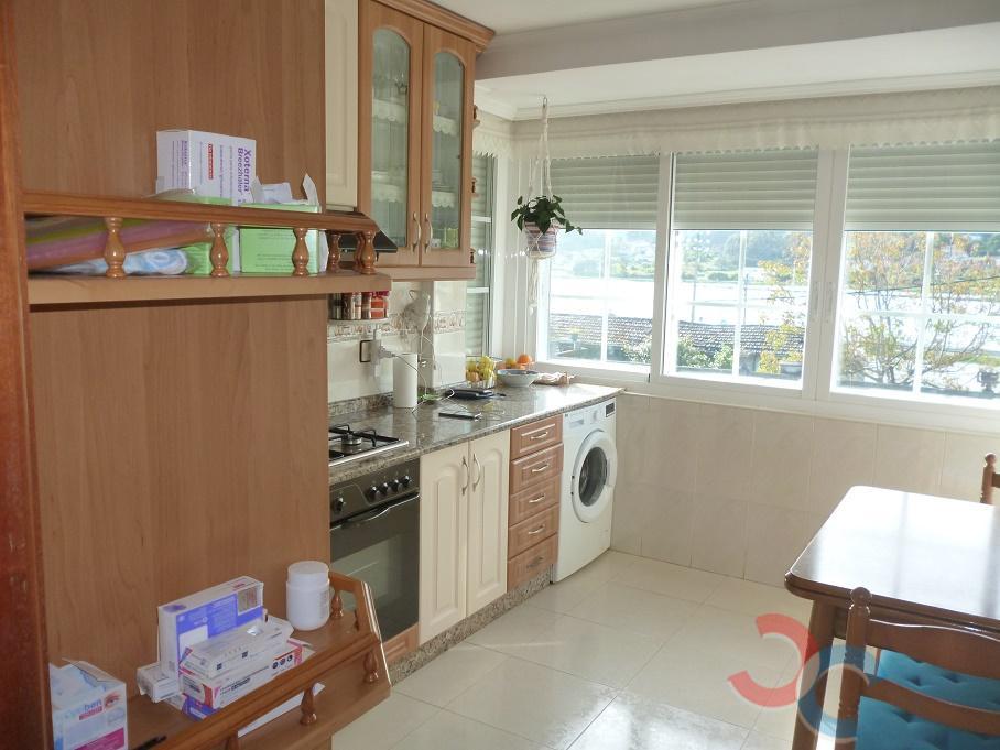 For sale of chalet in Pontevedra