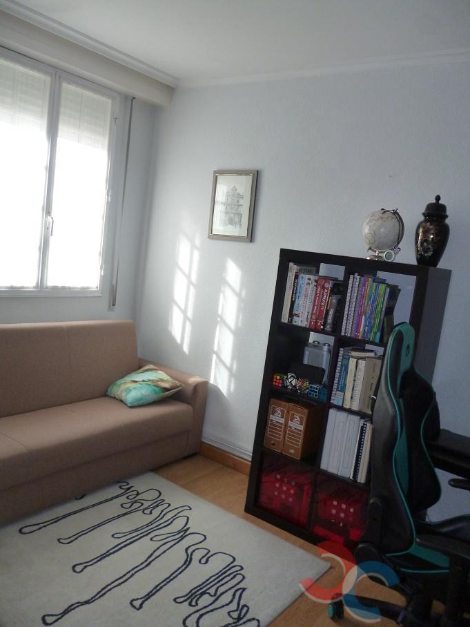 For sale of chalet in Pontevedra