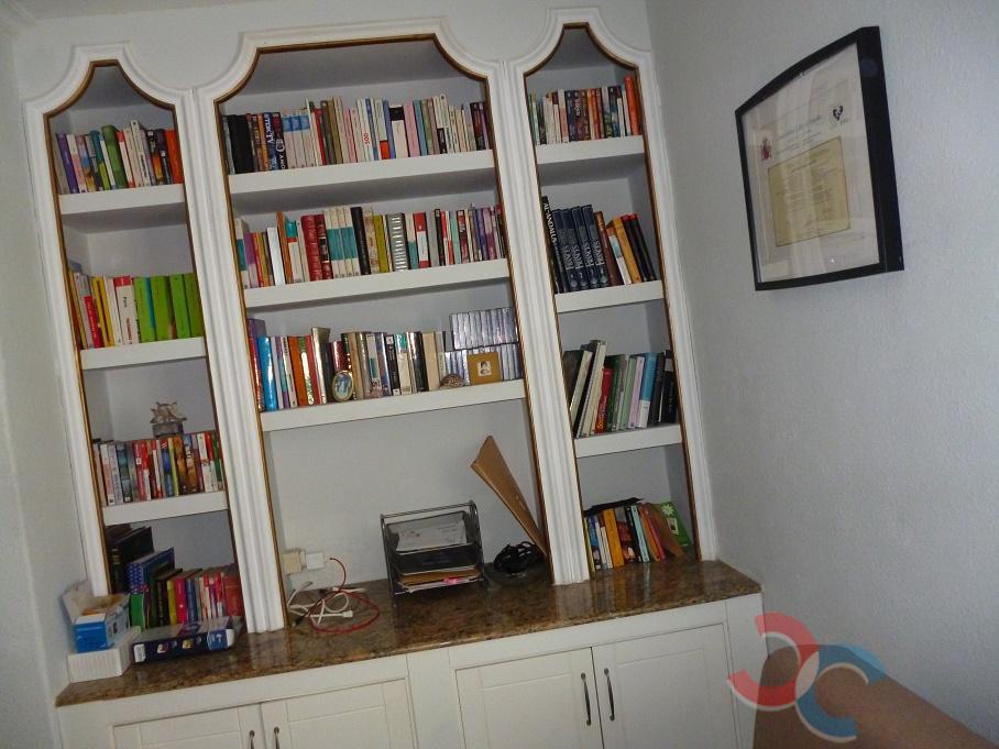 For sale of chalet in Pontevedra