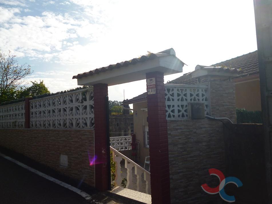 For sale of chalet in Pontevedra
