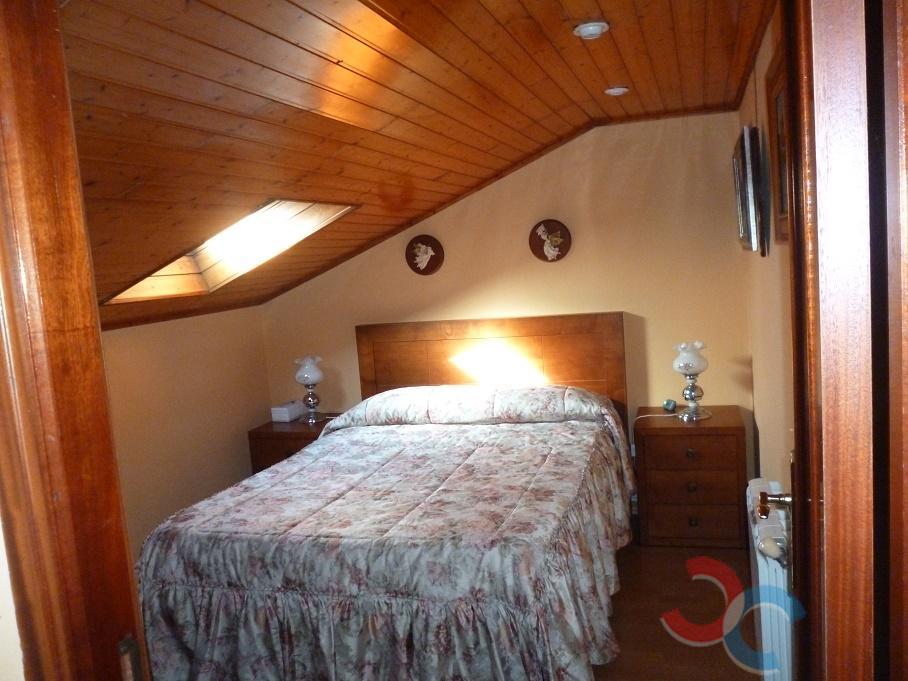 For sale of chalet in Pontevedra