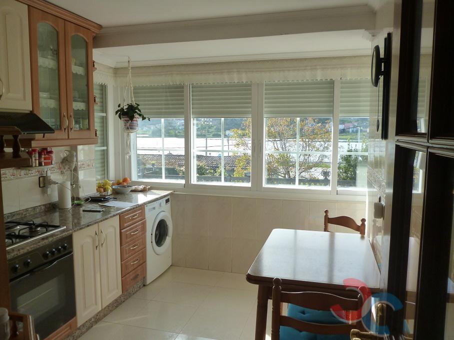 For sale of chalet in Pontevedra