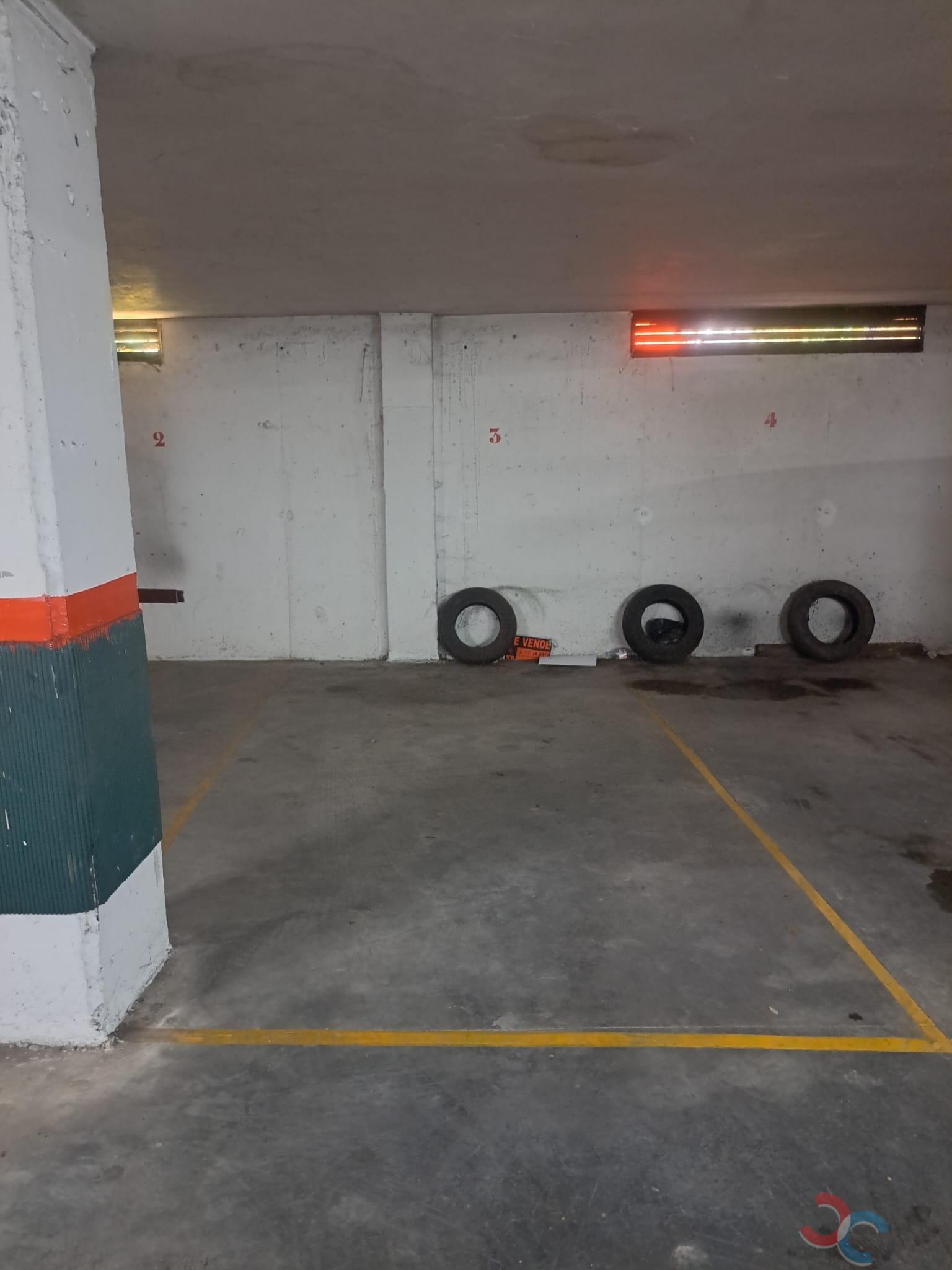 For sale of garage in Marín