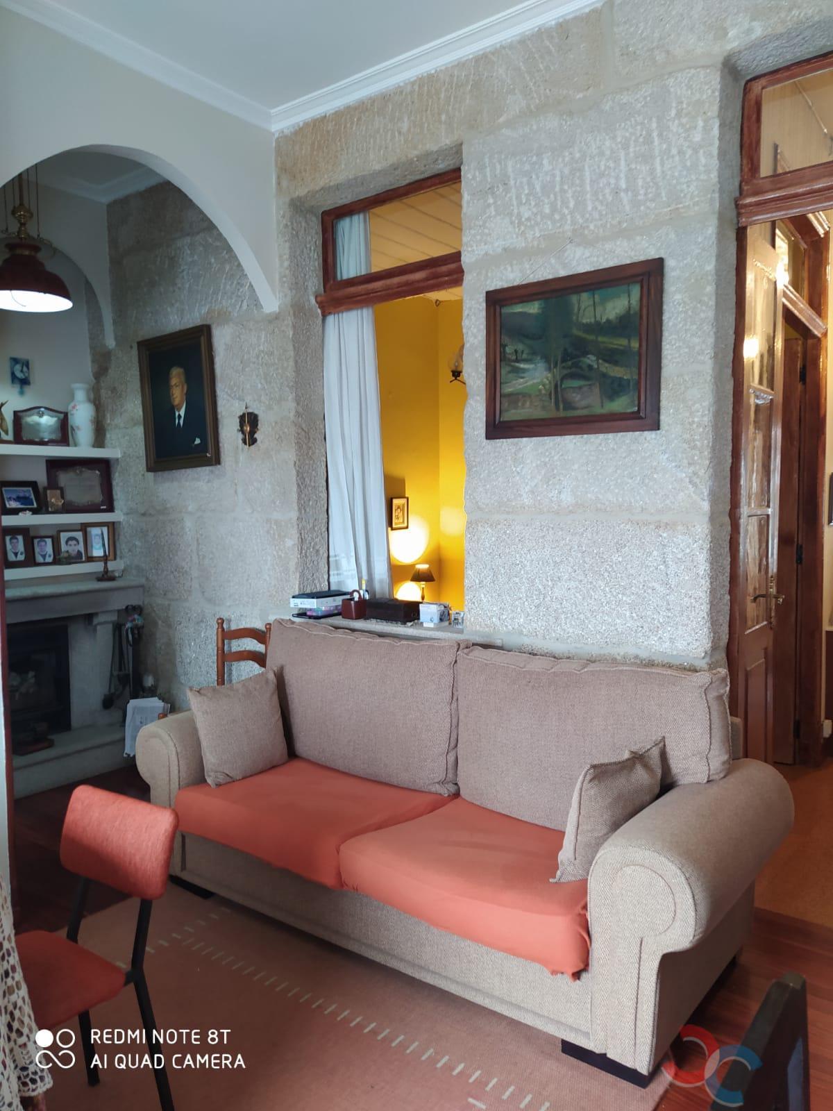 For sale of chalet in Pontevedra