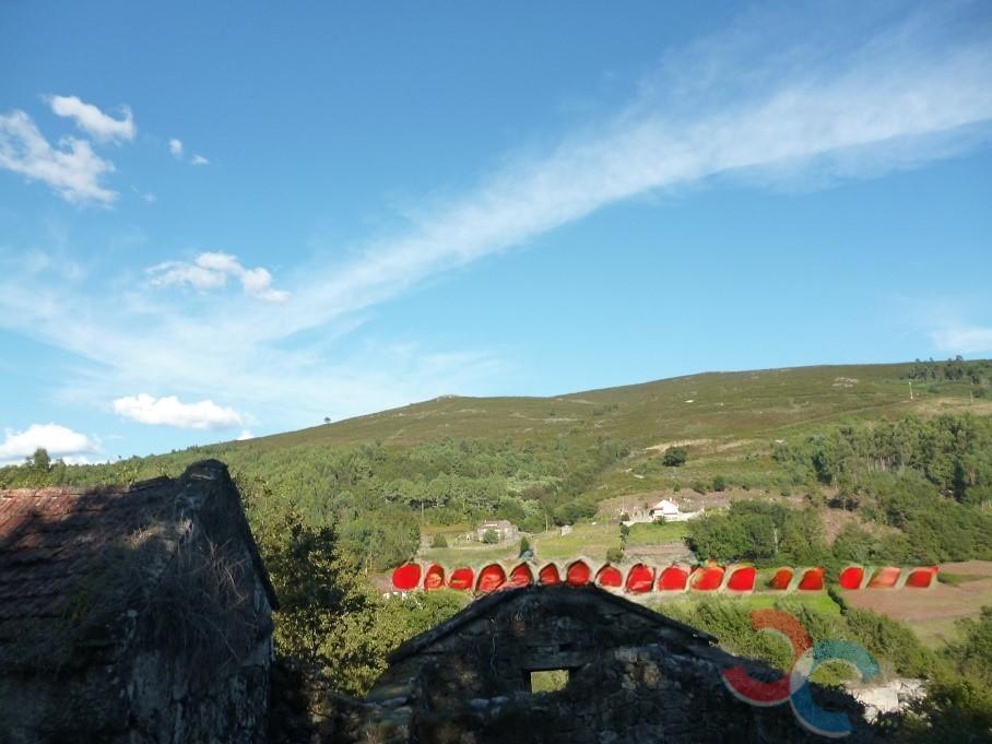 For sale of house in Fornelos de Montes