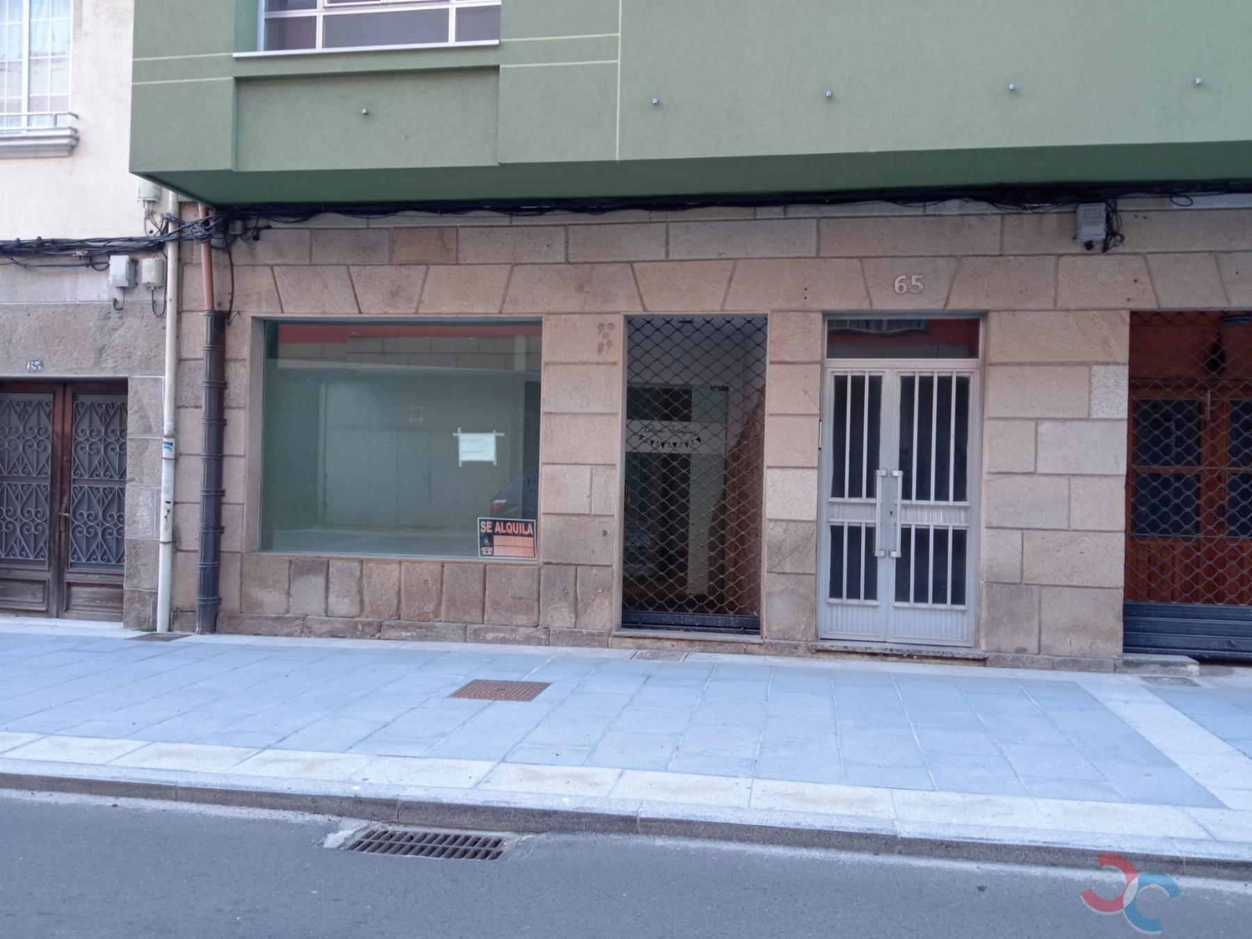 For rent of commercial in Marín