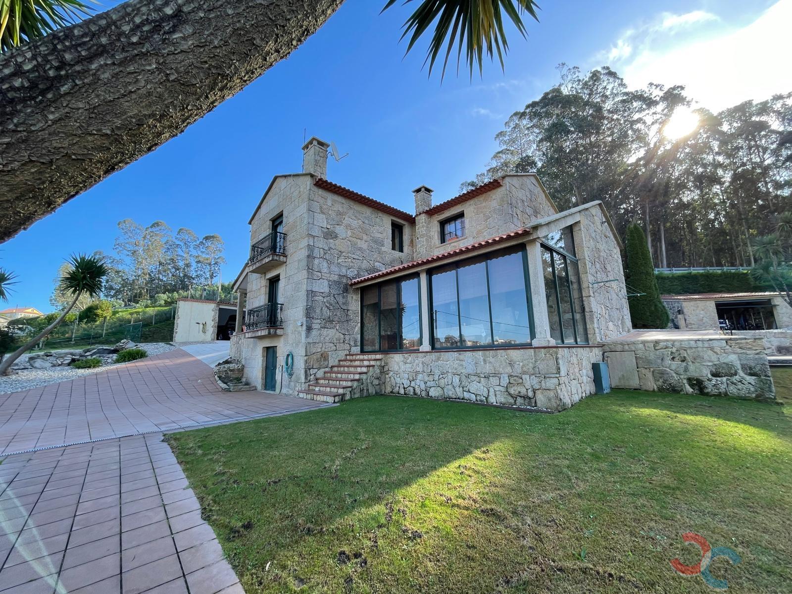 For sale of chalet in Bueu