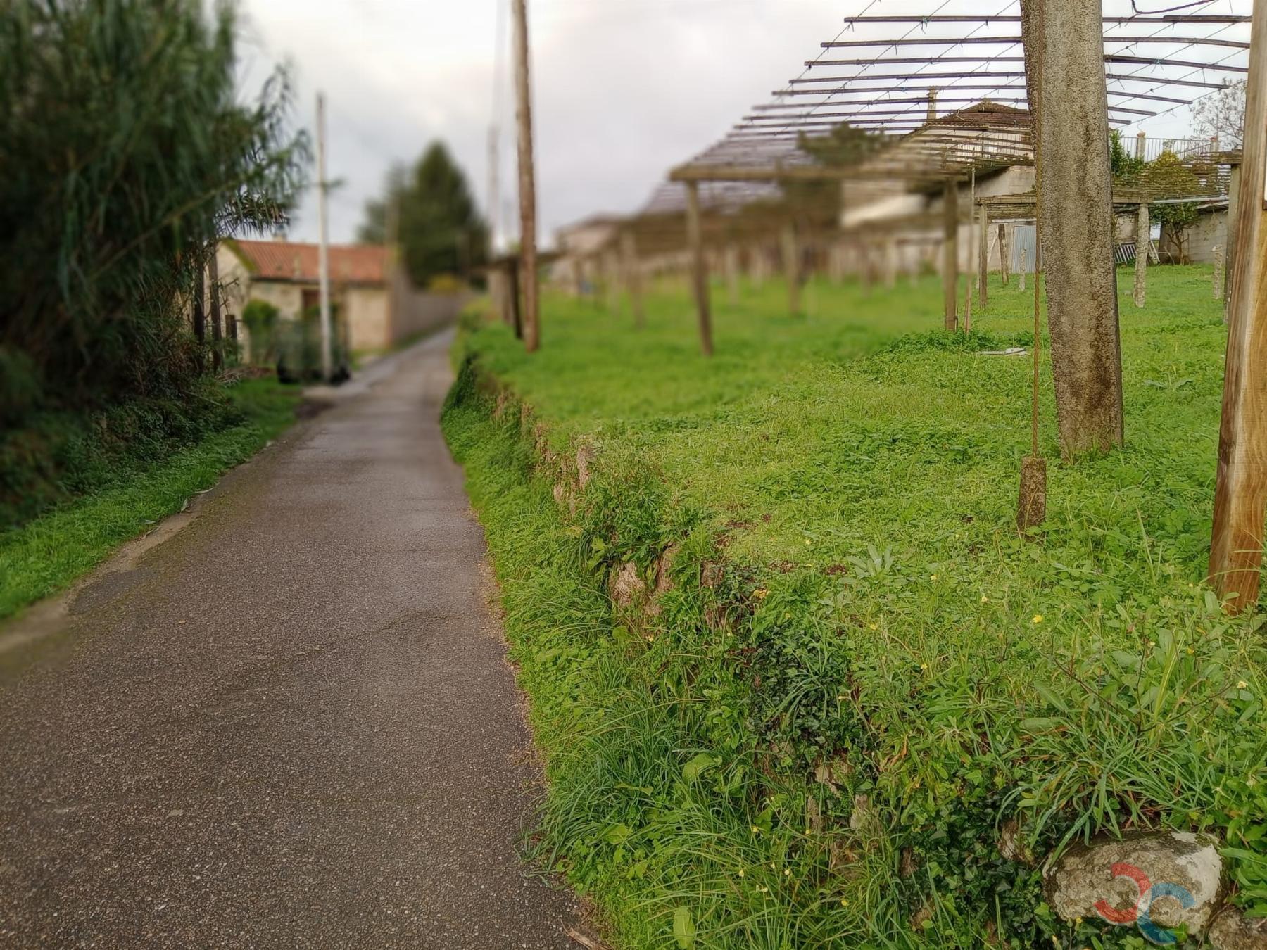 Venta de terreno en Cotobade