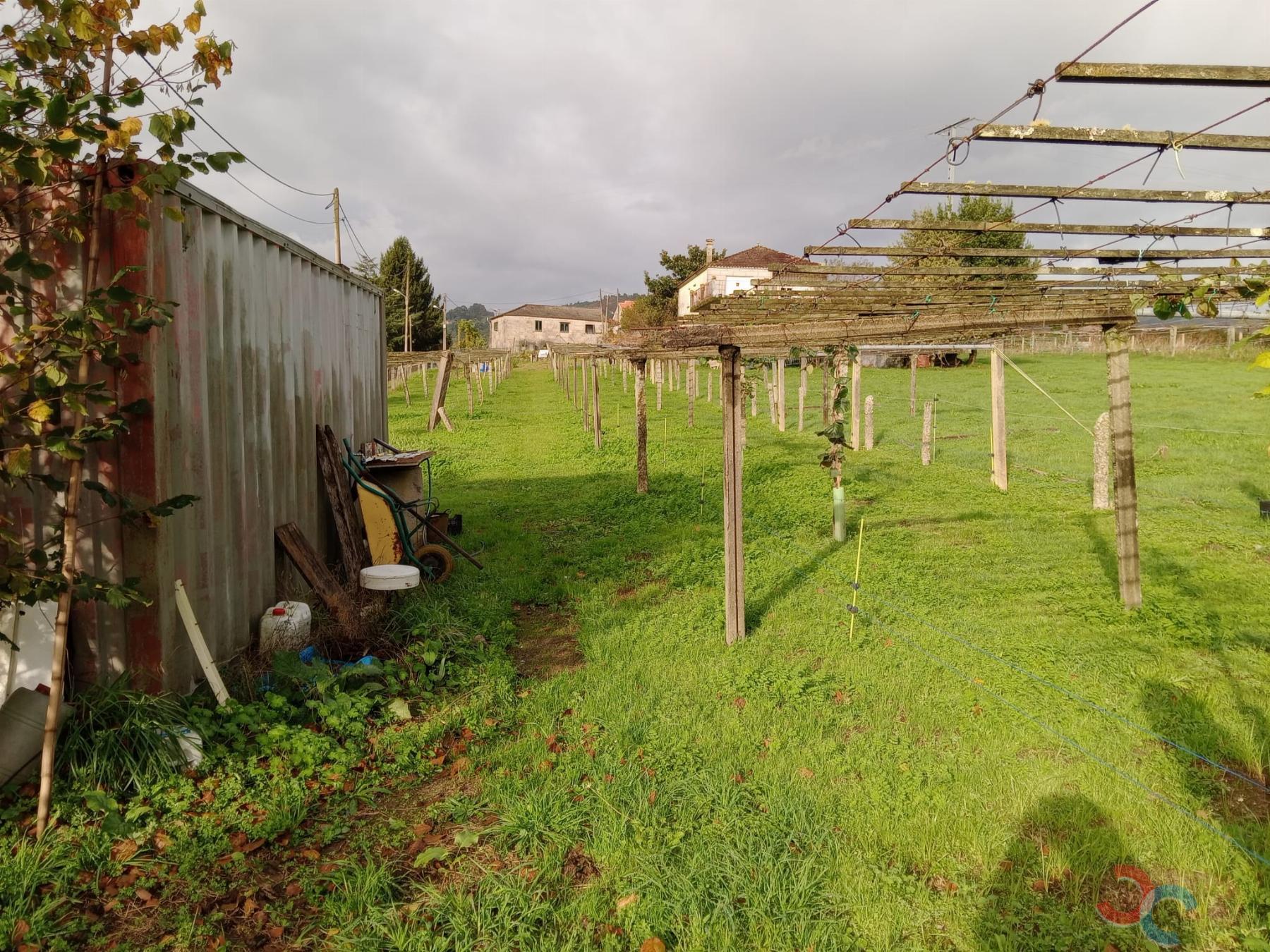 Venta de terreno en Cotobade