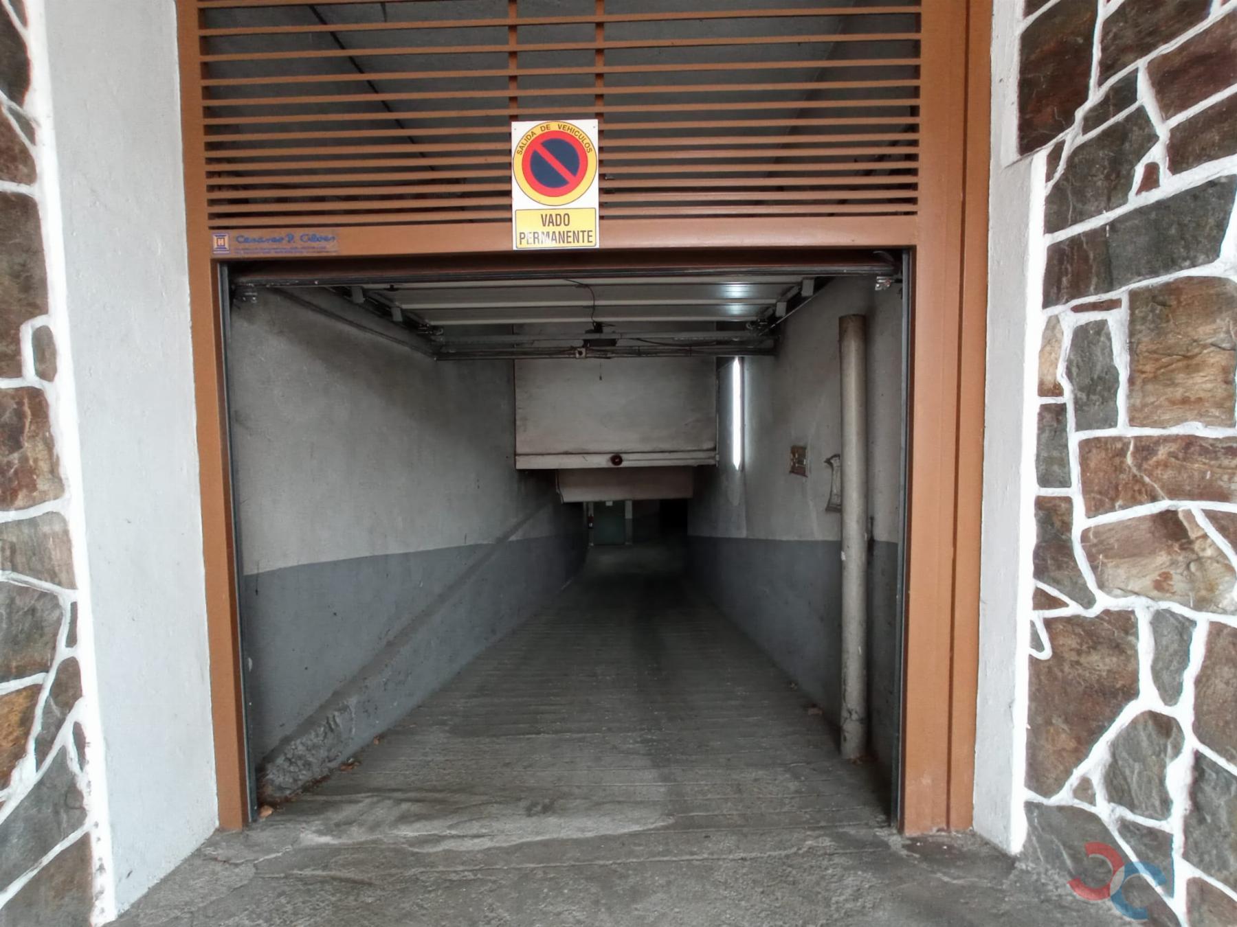 Venta de garaje en Marín