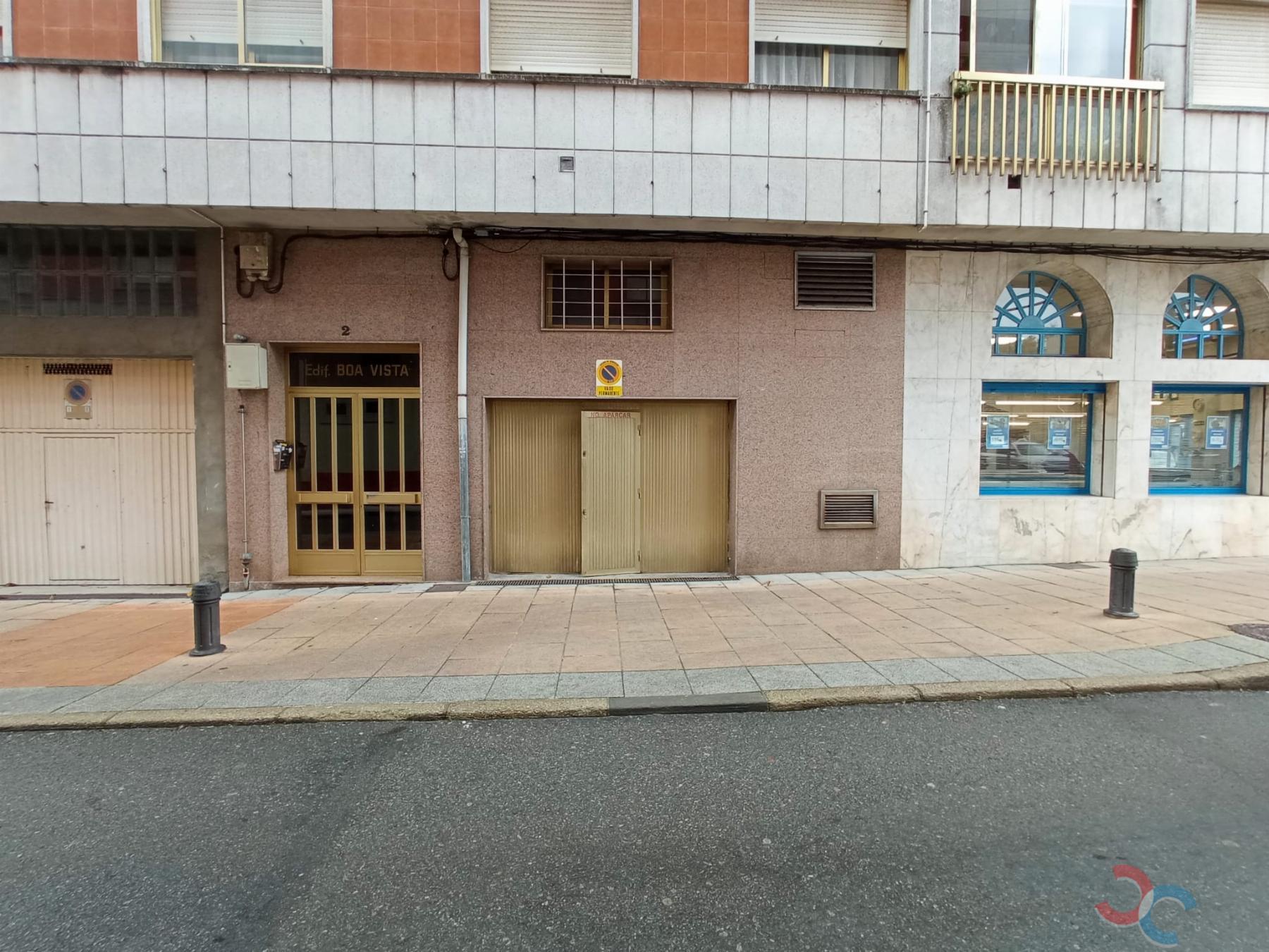 Venda de local comercial em Marín