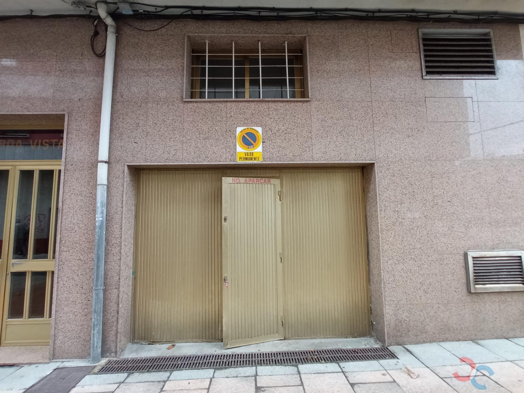 Venta de local comercial en Marín