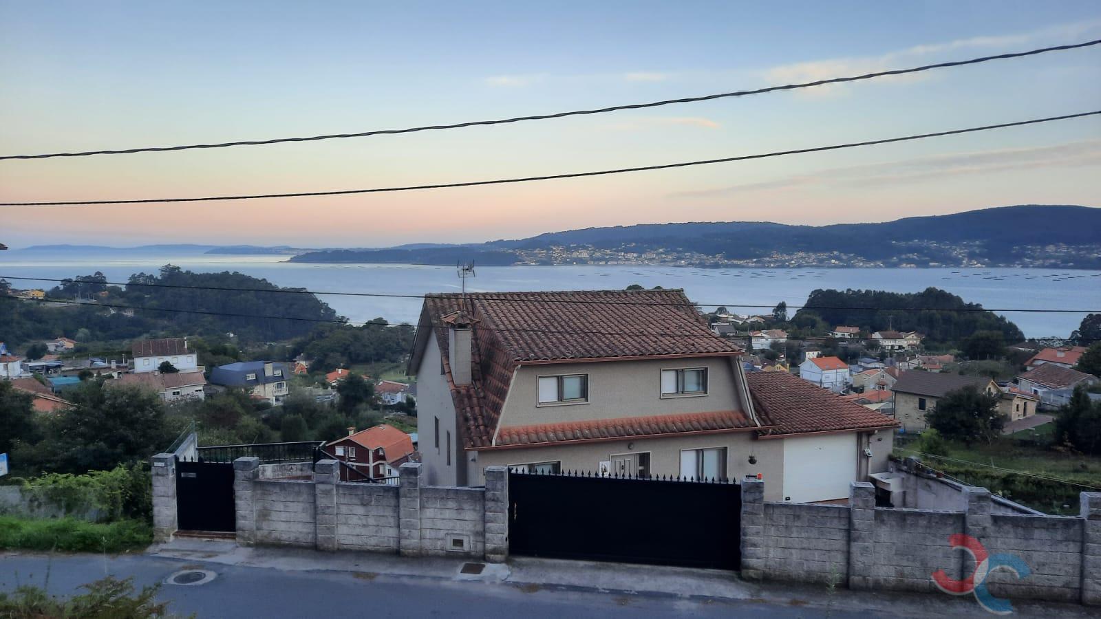 For sale of land in Marín